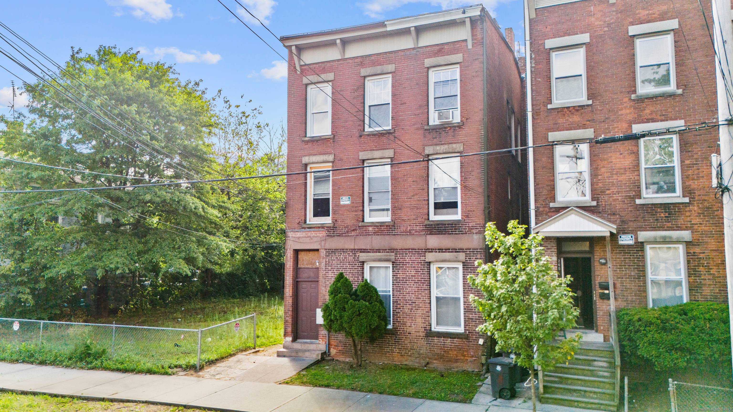 Excellent opportunity to own this 3 unit multifamily property in the heart of New Haven's Hill neighborhood.