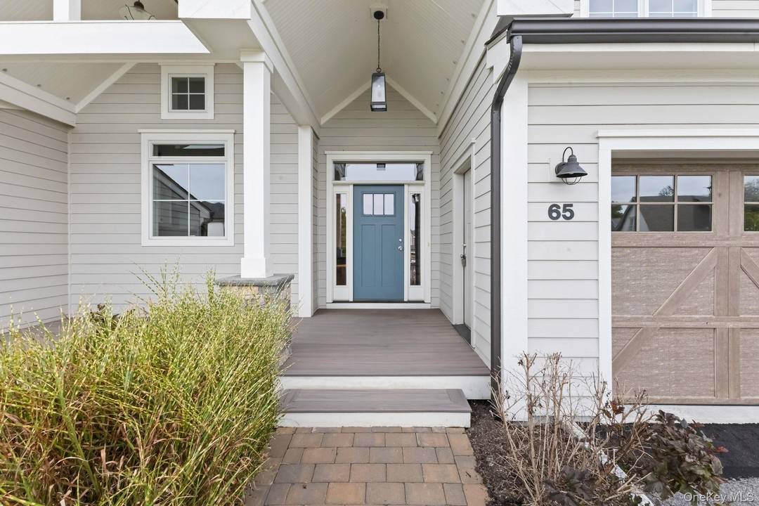 Discover sophisticated living in this exceptional townhouse by a prominent local builder, perfectly positioned in the exclusive Somers Crossing community.