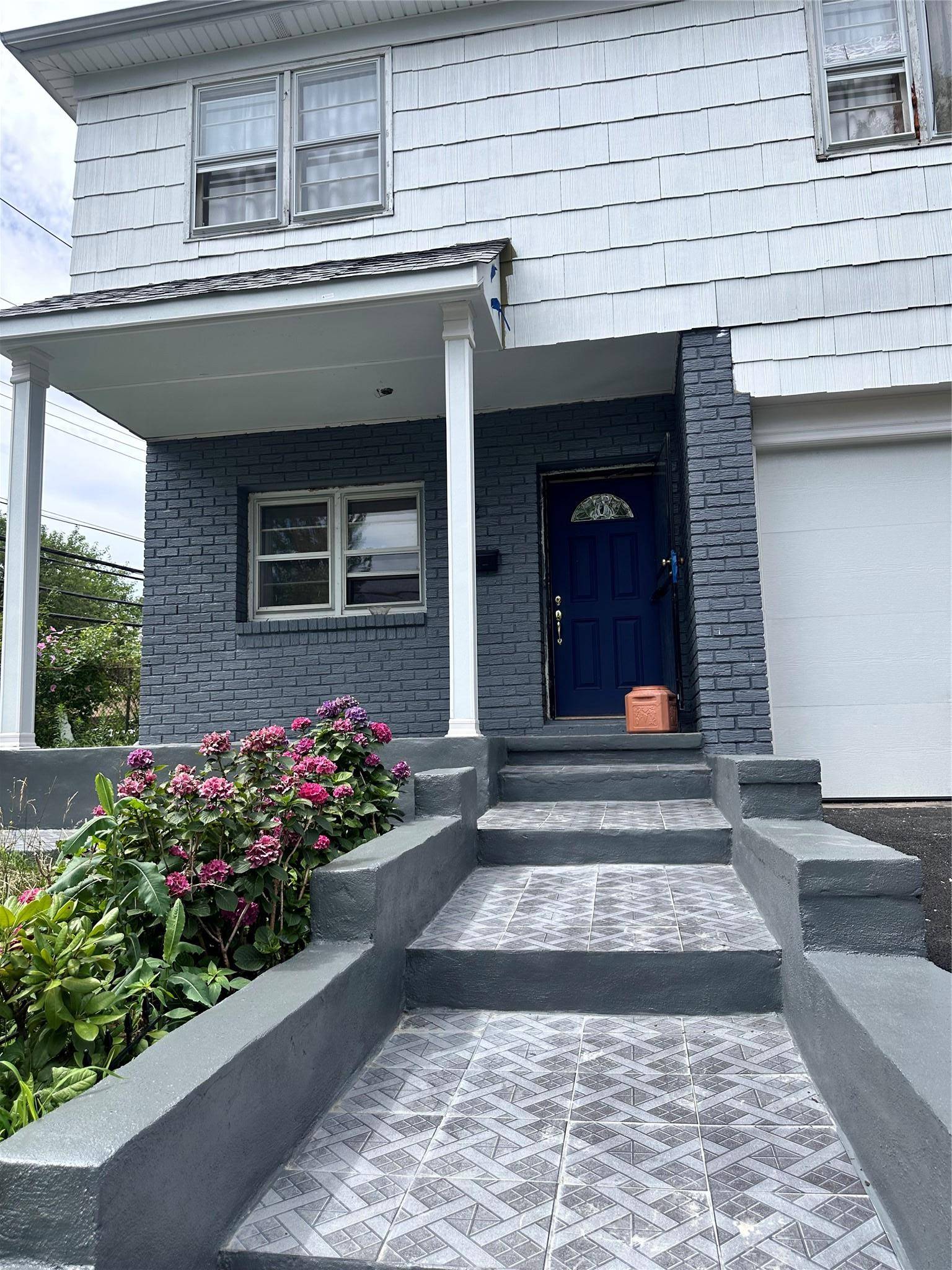 NICE 2 FAMILY HOUSE CORNER, THE HOUSE IS ALMOST READY, IT'S A 3 BR OVER 1 BR, NICE BACKYARD, 1 CAR GARAGE, NEAR TO SHOPPING CENTER, SCHOOL, PARK, VERY NICE ...