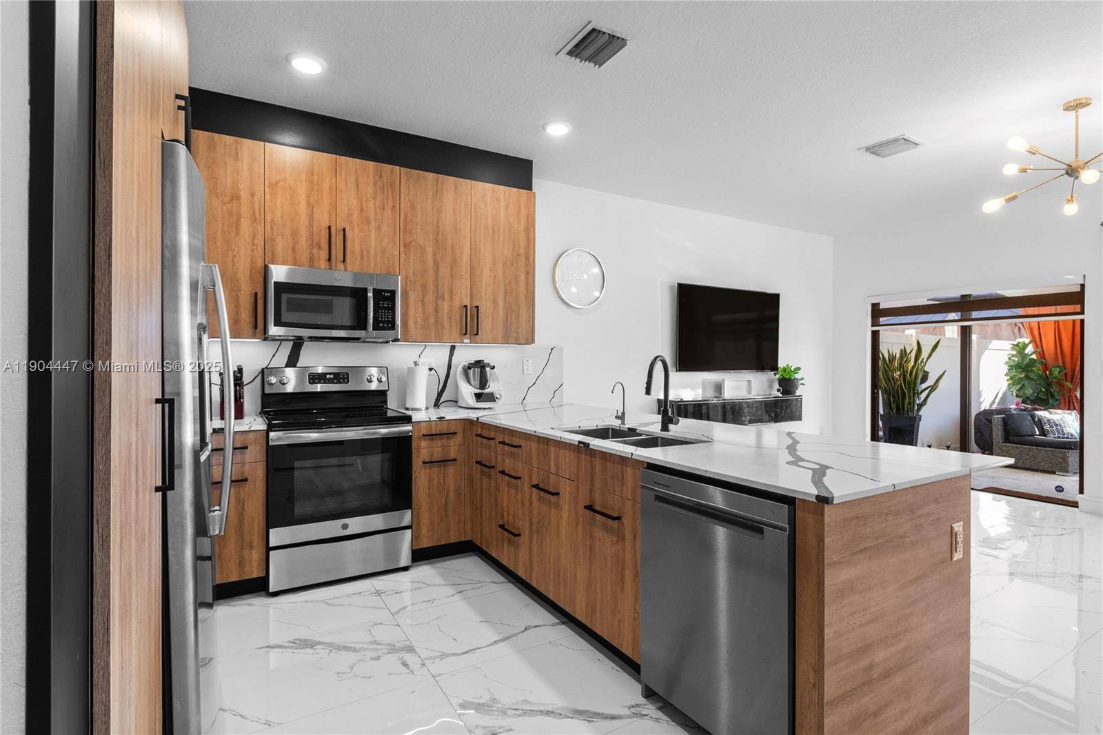 There's no other villa with these upgrades in Hialeah Heights.