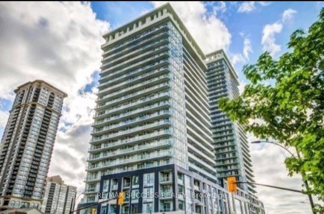 Stunning amp ; Spacious 1 1 Corner Suite in Award Winning Limelight Building !