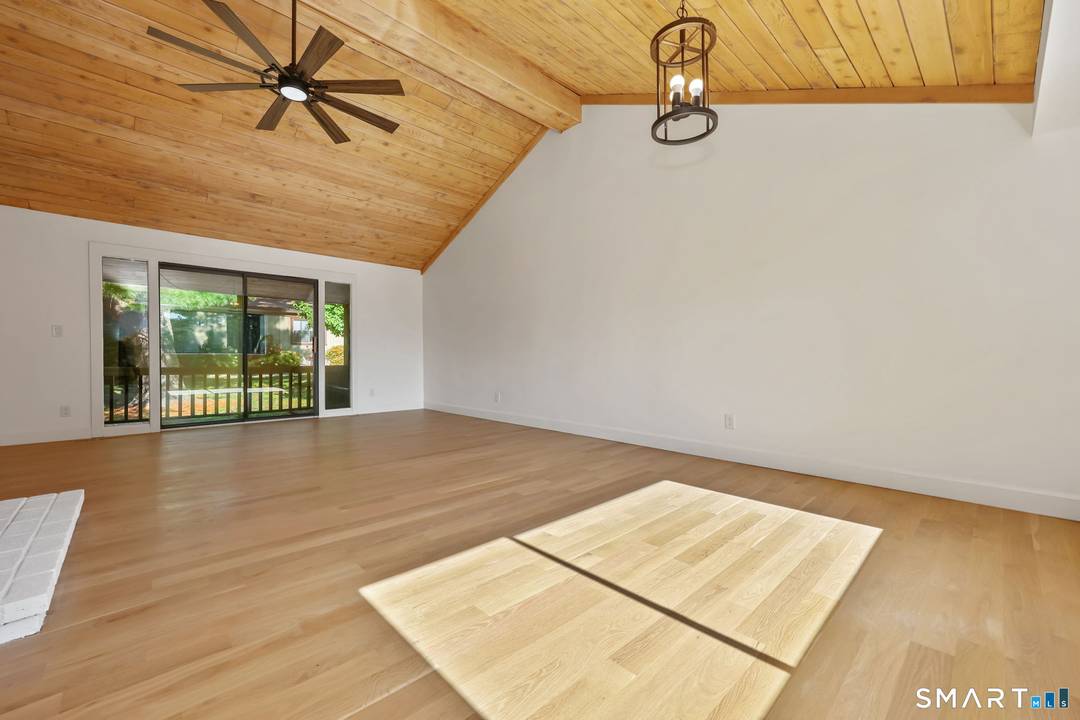 Nestled on a quiet cul de sac and just a short walk to the golf course, this spacious 2, 199 sq ft Wolcott Unit offers exceptional flexibility and resort style ...