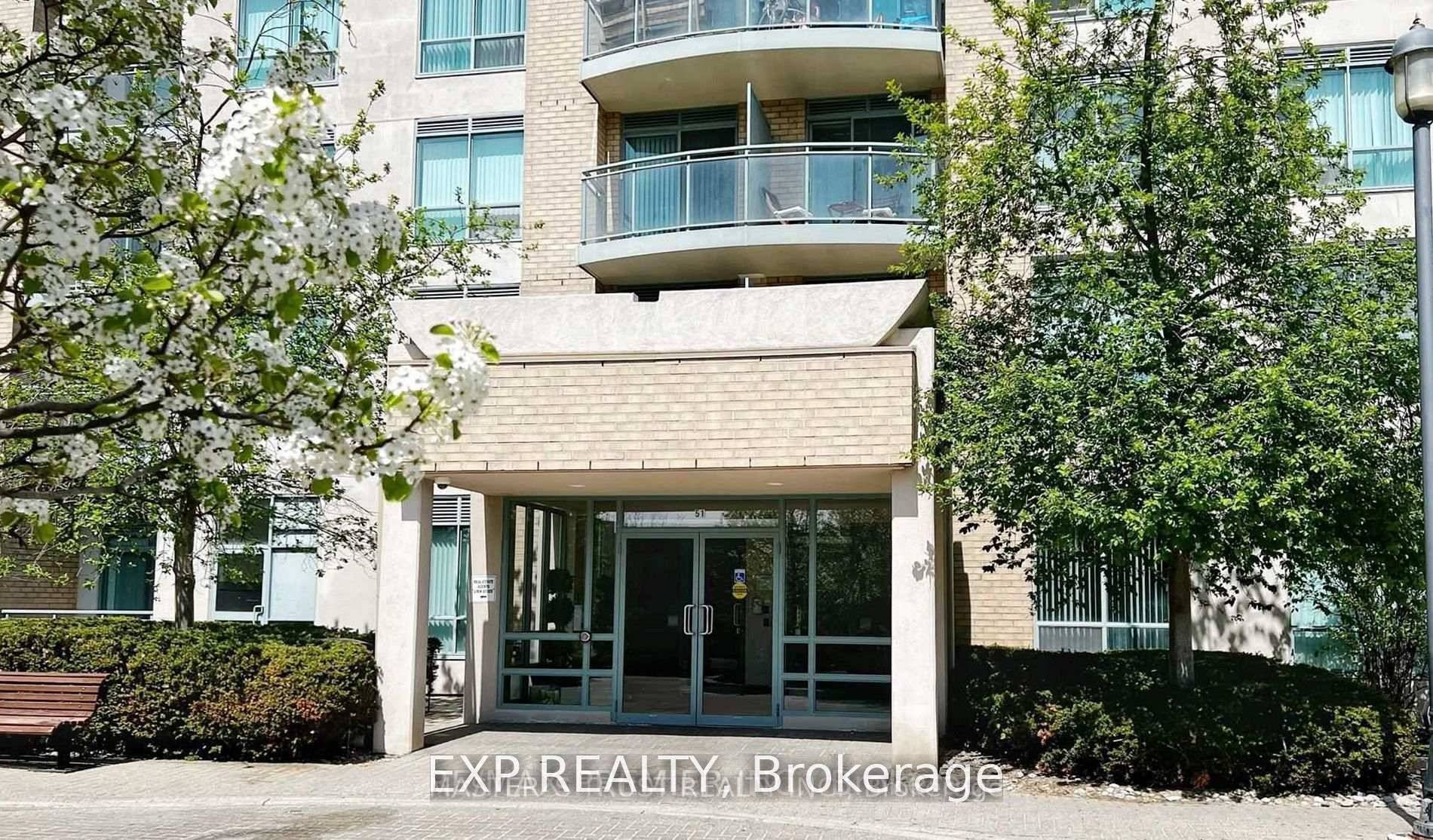 Welcome To The Great value located in the Gates of Bayview Glen II Great Location Bright And Spacious Unit In Quite Building.
