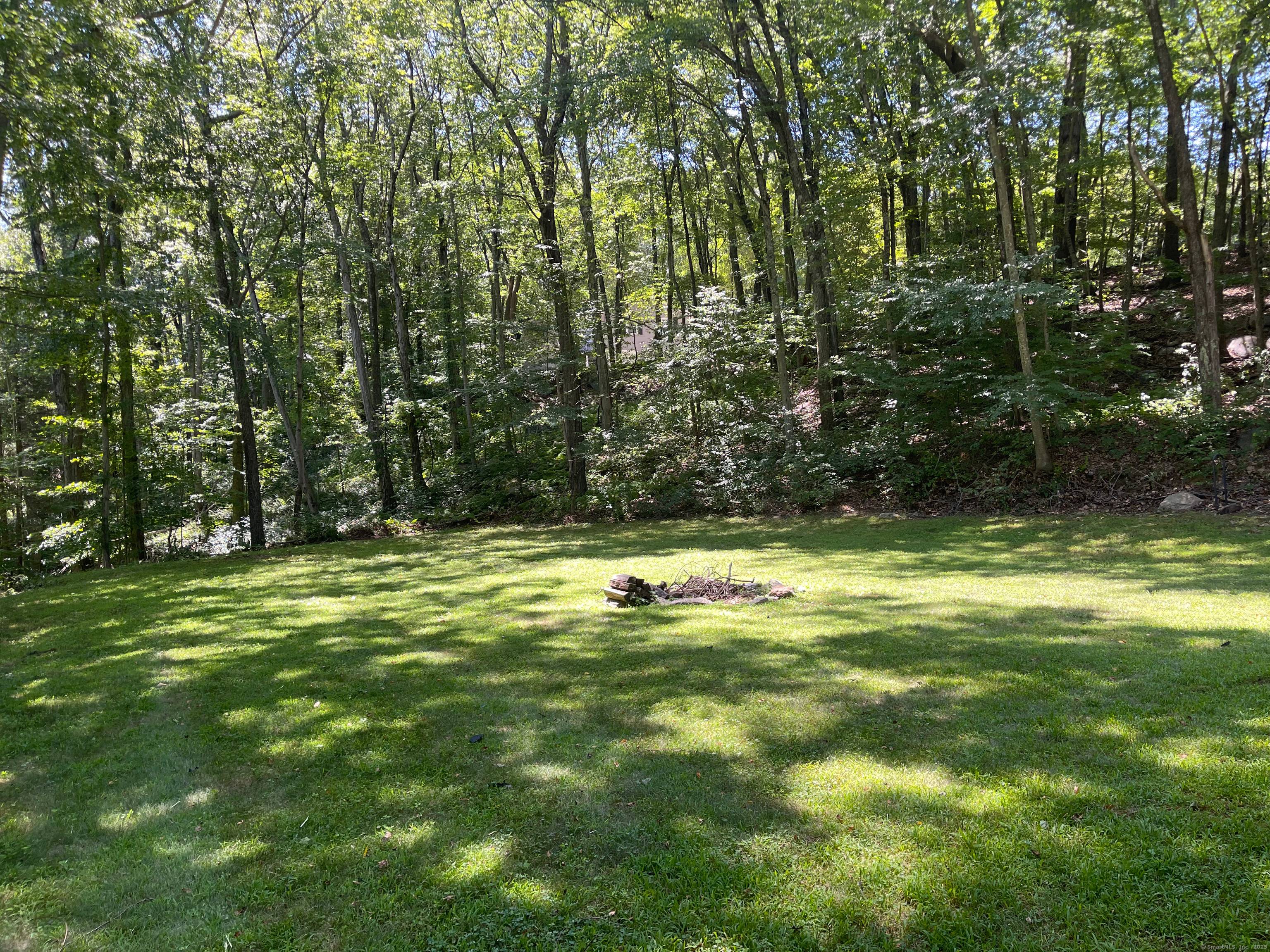 Life can be a dream at 58 Hallsey Lane !
