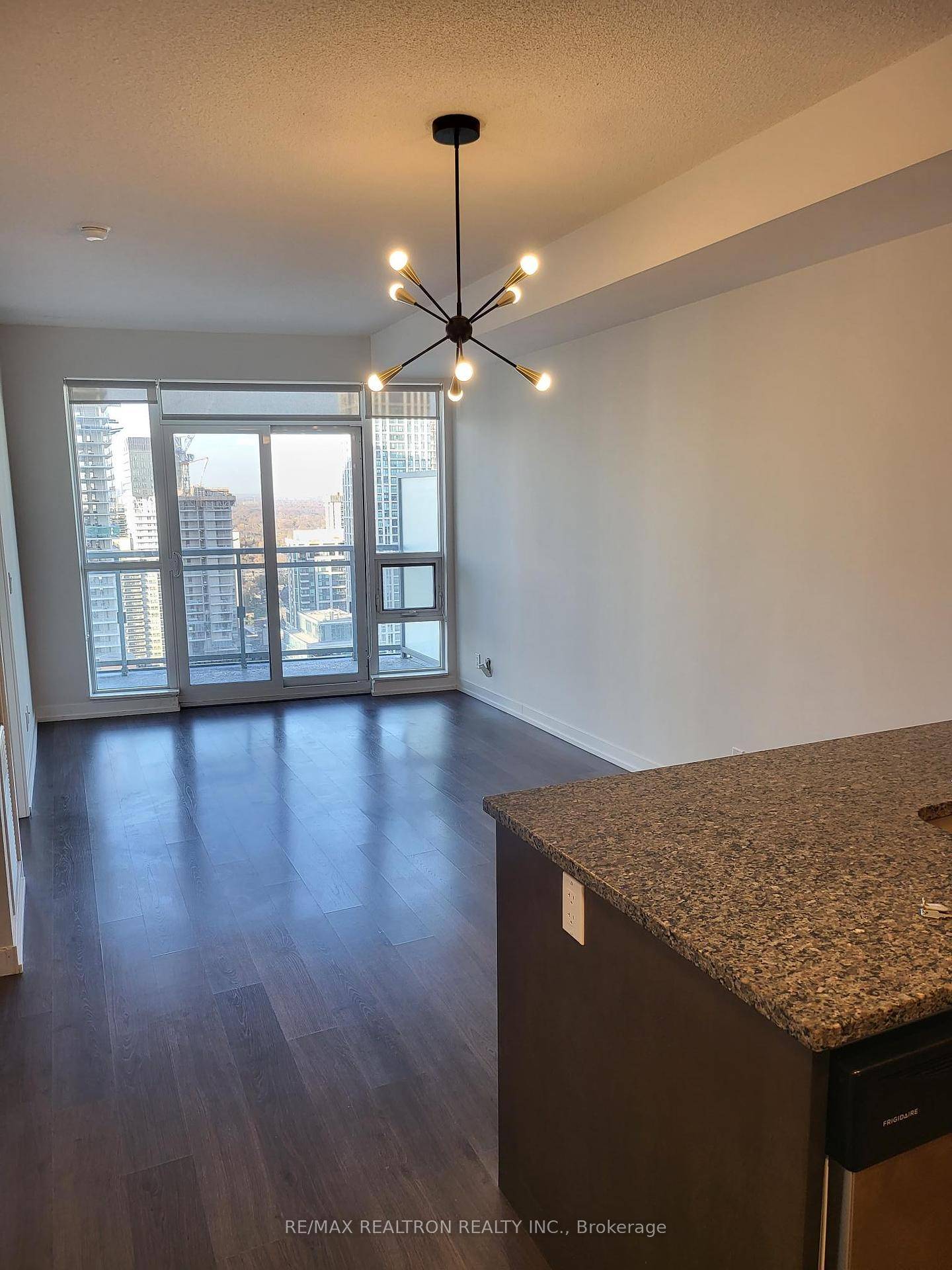 Madison Condo 1 Bedroom Den, High Floor With Great View, Large Open Balcony, Open Concept With Bright And Spacious Layout, 9 Foot Ceiling, Stainless Steel Kitchen Appliances, Clean and Immaculate, ...