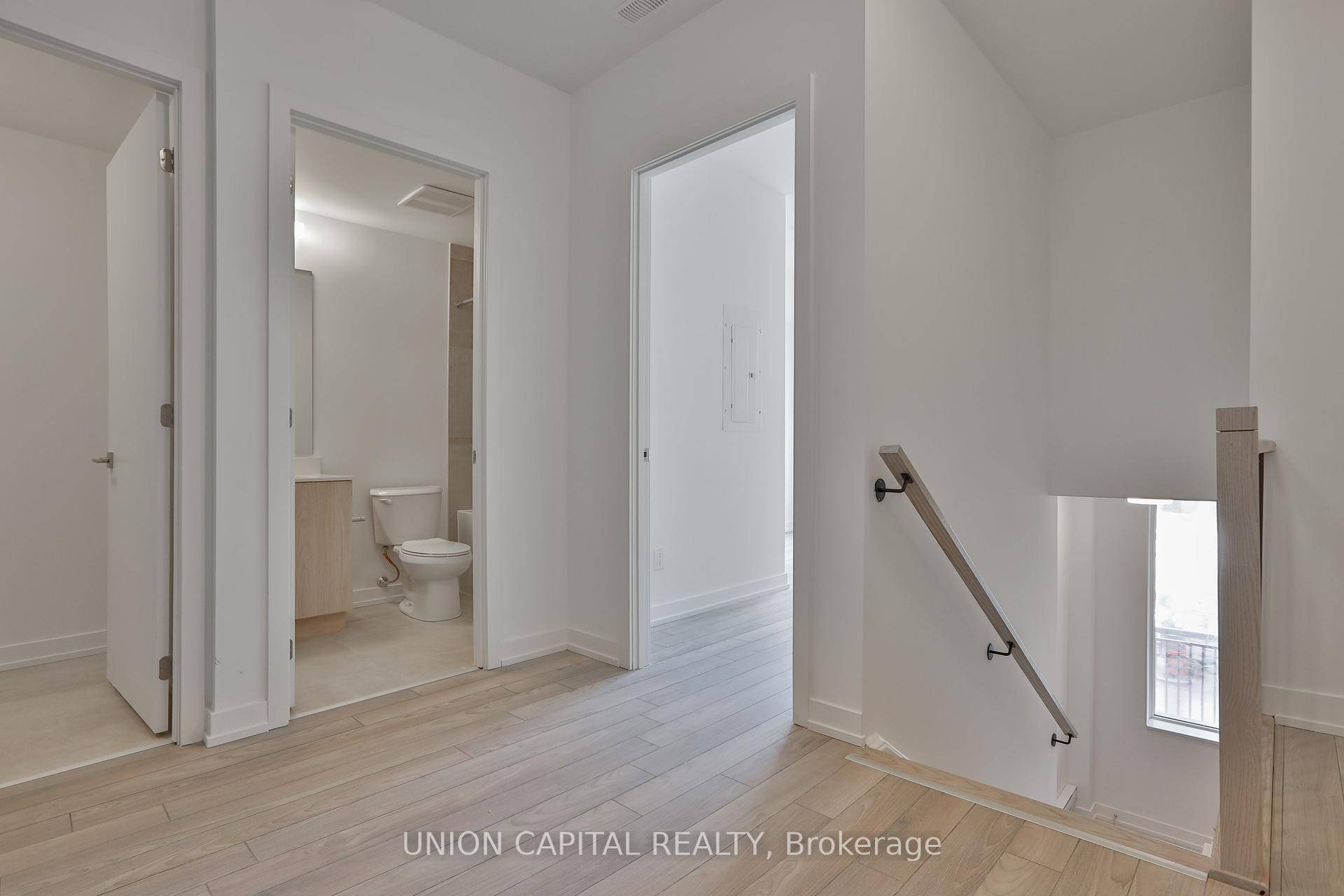 Stunning Brand New Townhome in Prime Richmond Hill pocket !