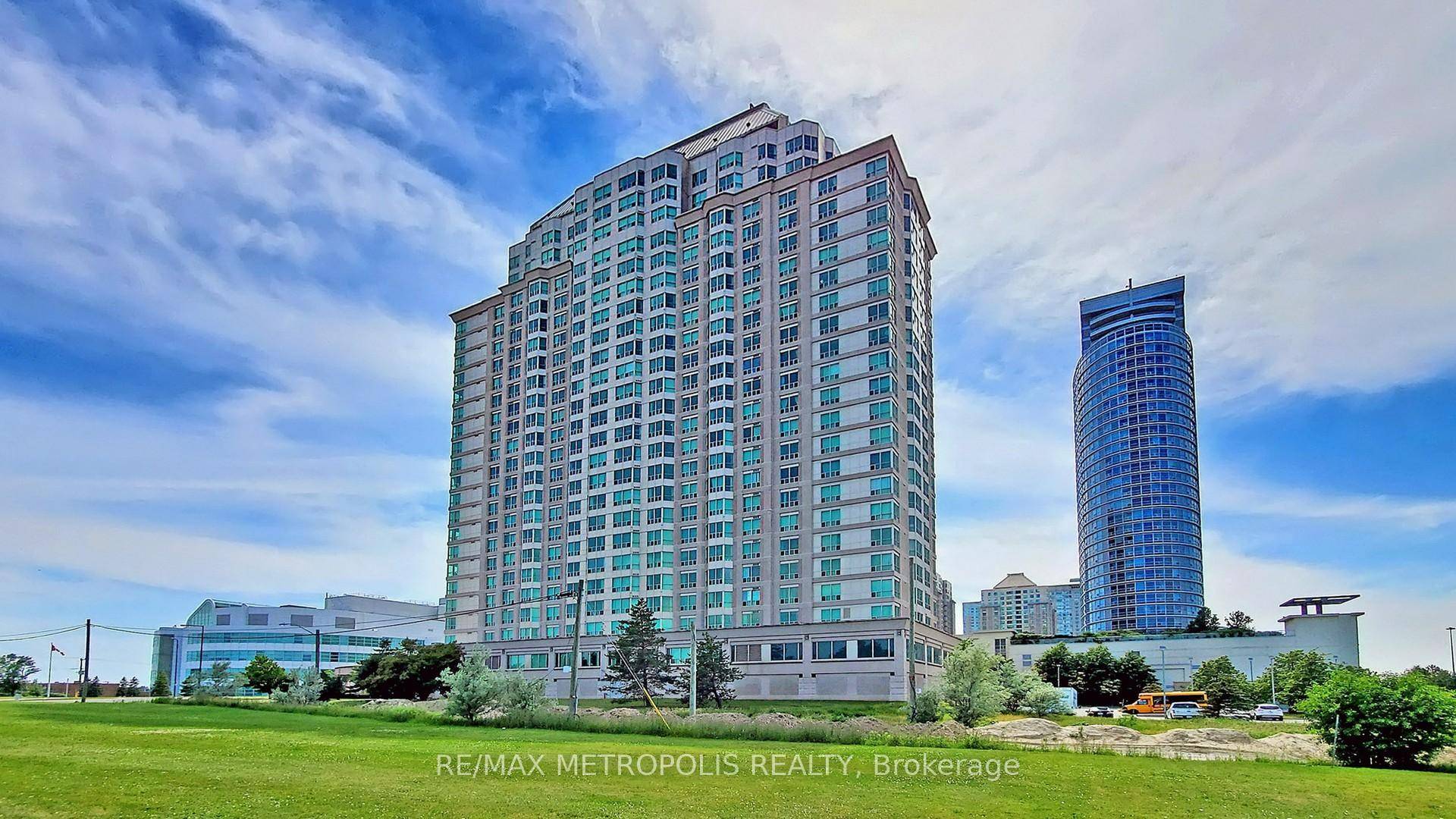 Well Maintained 'May Tower 2' Condo !