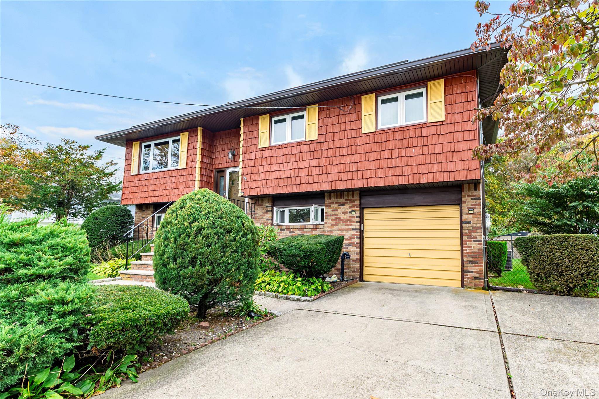 Welcome to 6 William Street in Bay Shore !