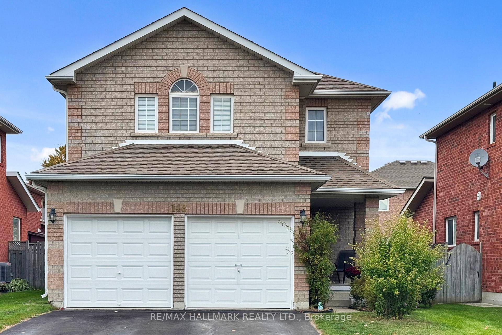 Welcome to this beautifully maintained home that effortlessly combines comfort and style !