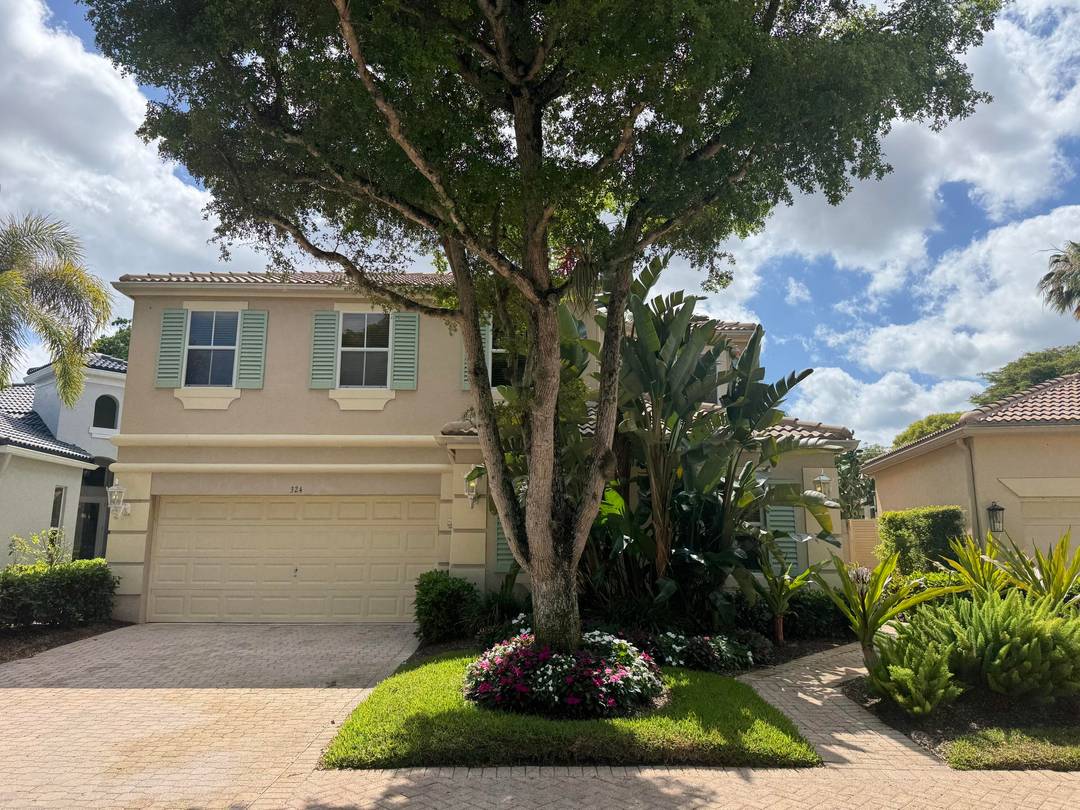 Escape to paradise next winter in prestigious BallenIsles !