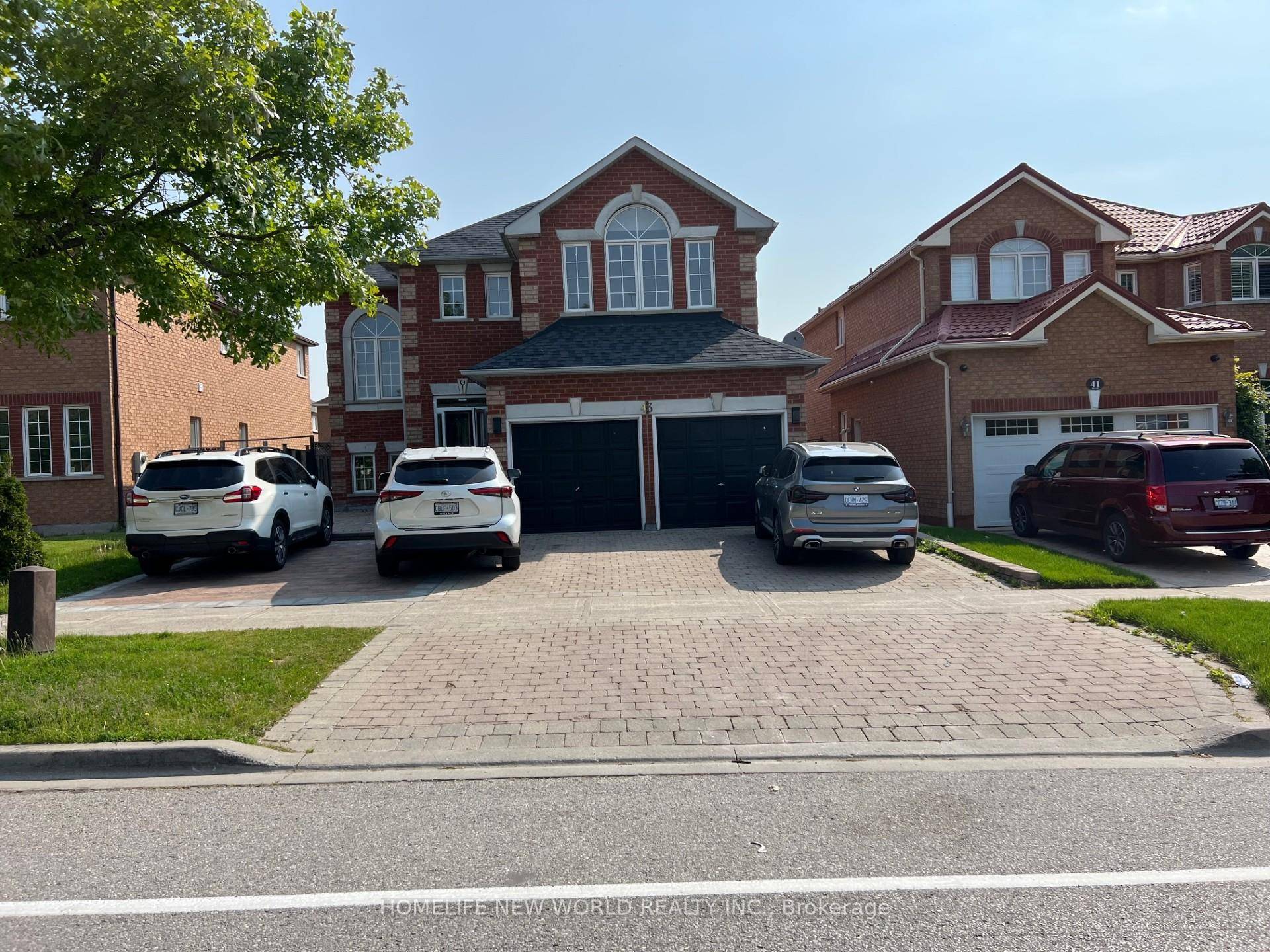 High demand area in Markham in Middlefield Community !