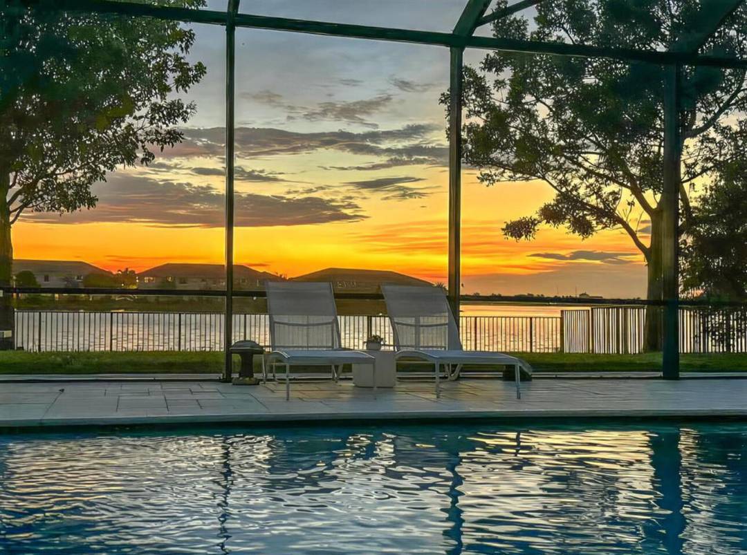 Welcome to this stunning 5 bedroom, 4 bathroom home with over 4, 000 sq ft of beautifully designed living space in the highly sought after Miralago at Parkland.