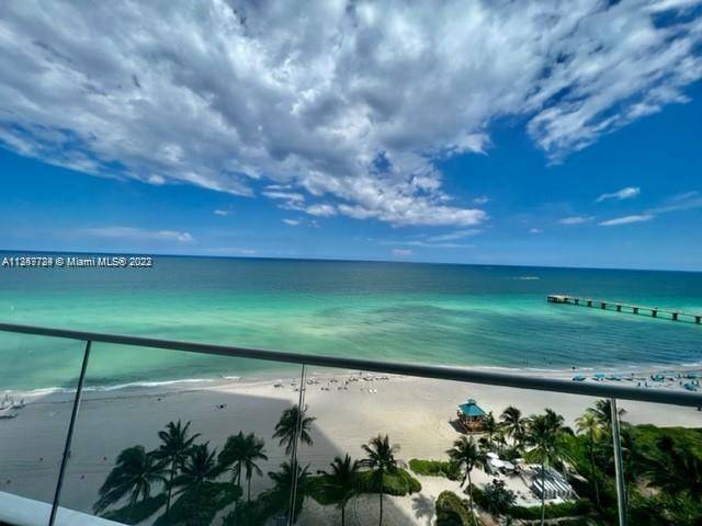 Stunning direct ocean view, spacious 1 bedroom 2 full bathroom plus Den space, located in the desirable Jade Signature condo, dual sink, beautiful European style kitchen, top of the line ...