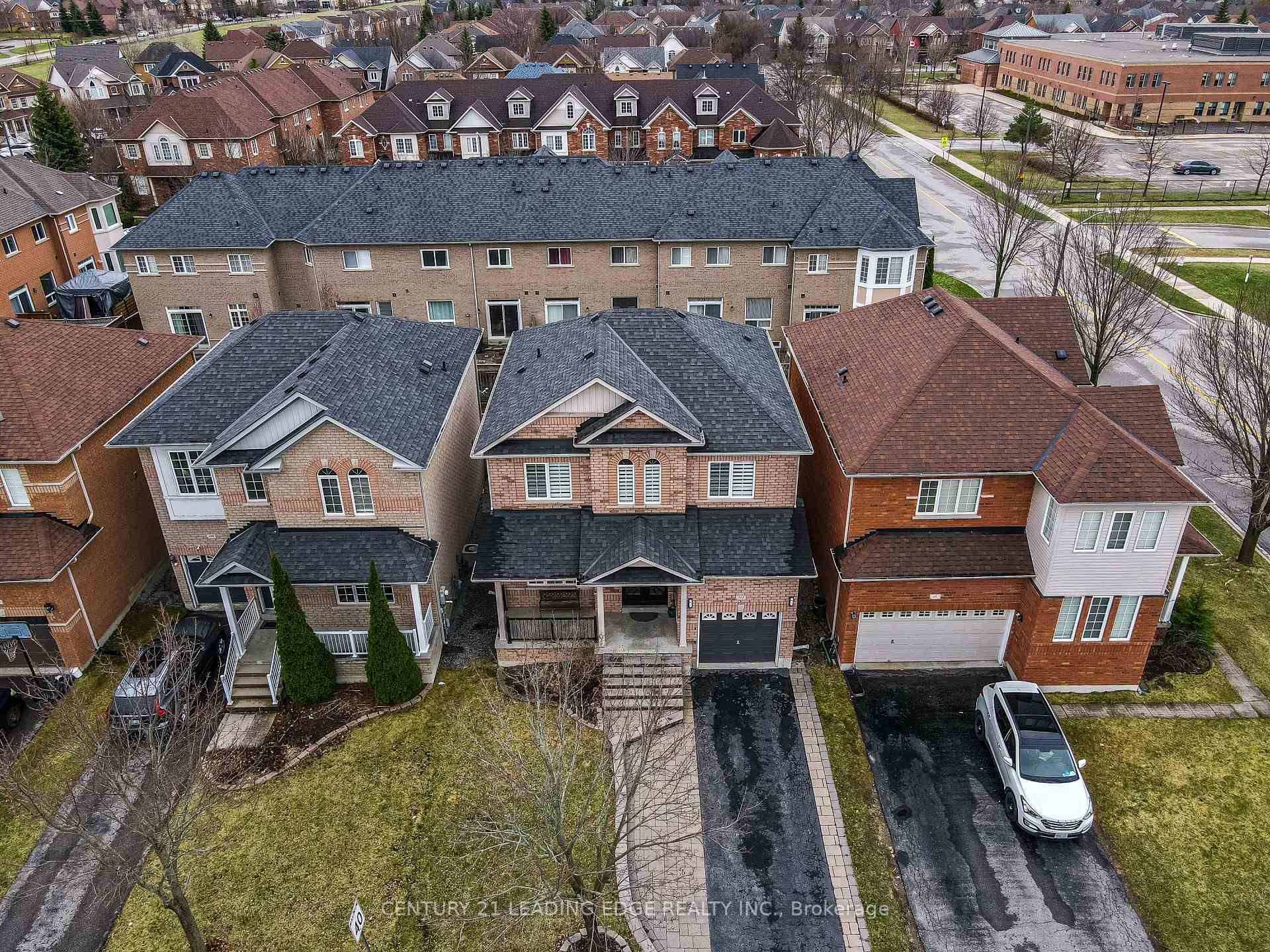 Welcome Home To 112 Watkins Glen Crescent, A Beautifully Updated Gem In Sought After Aurora Near Bayview amp ; Wellington !