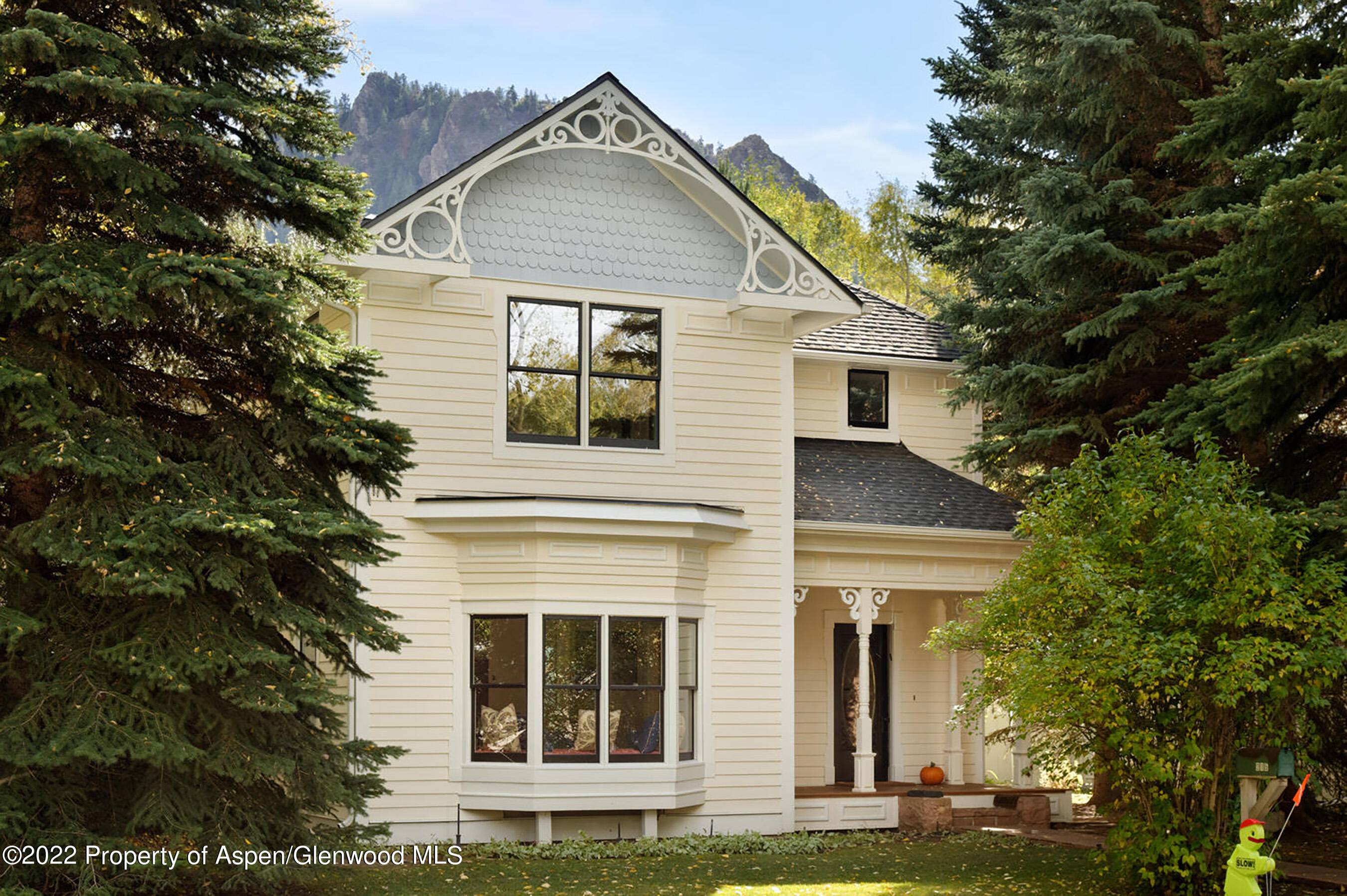 Exciting new Summer 2022 West End rental option !