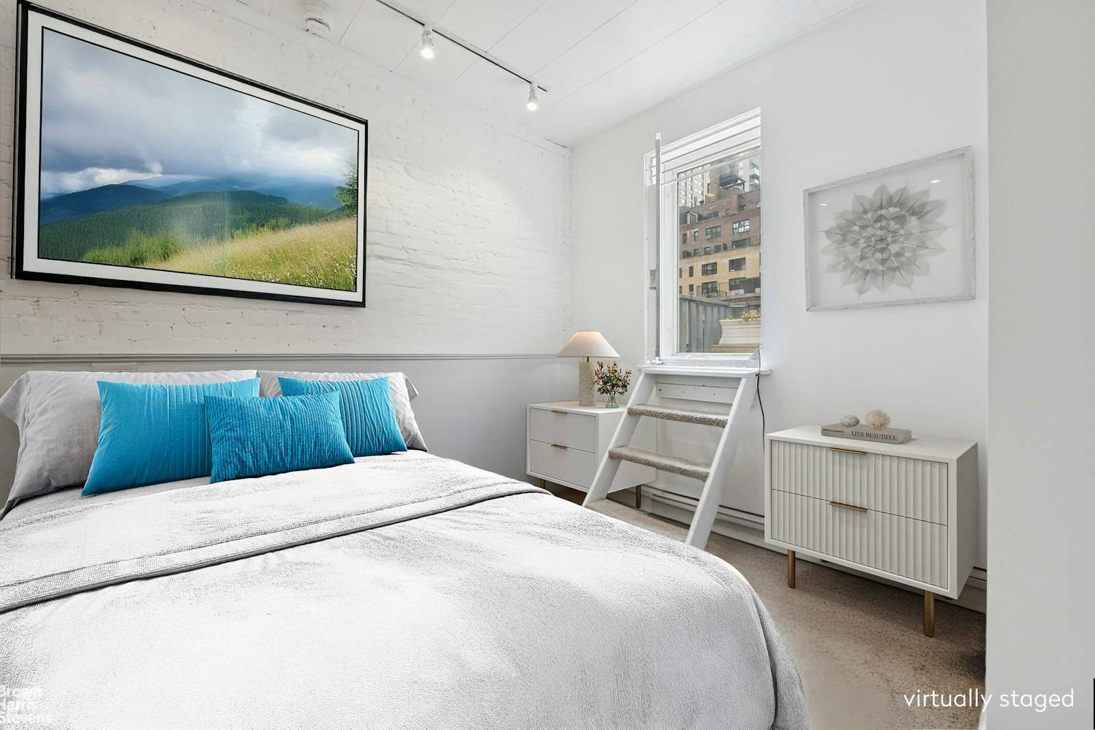 NEW TO MARKET Charming Brownstone Apartment In the heart of Murray Hill, 131 East 39th Street is a four story renovated brownstone that includes one duplex and three floor thru ...