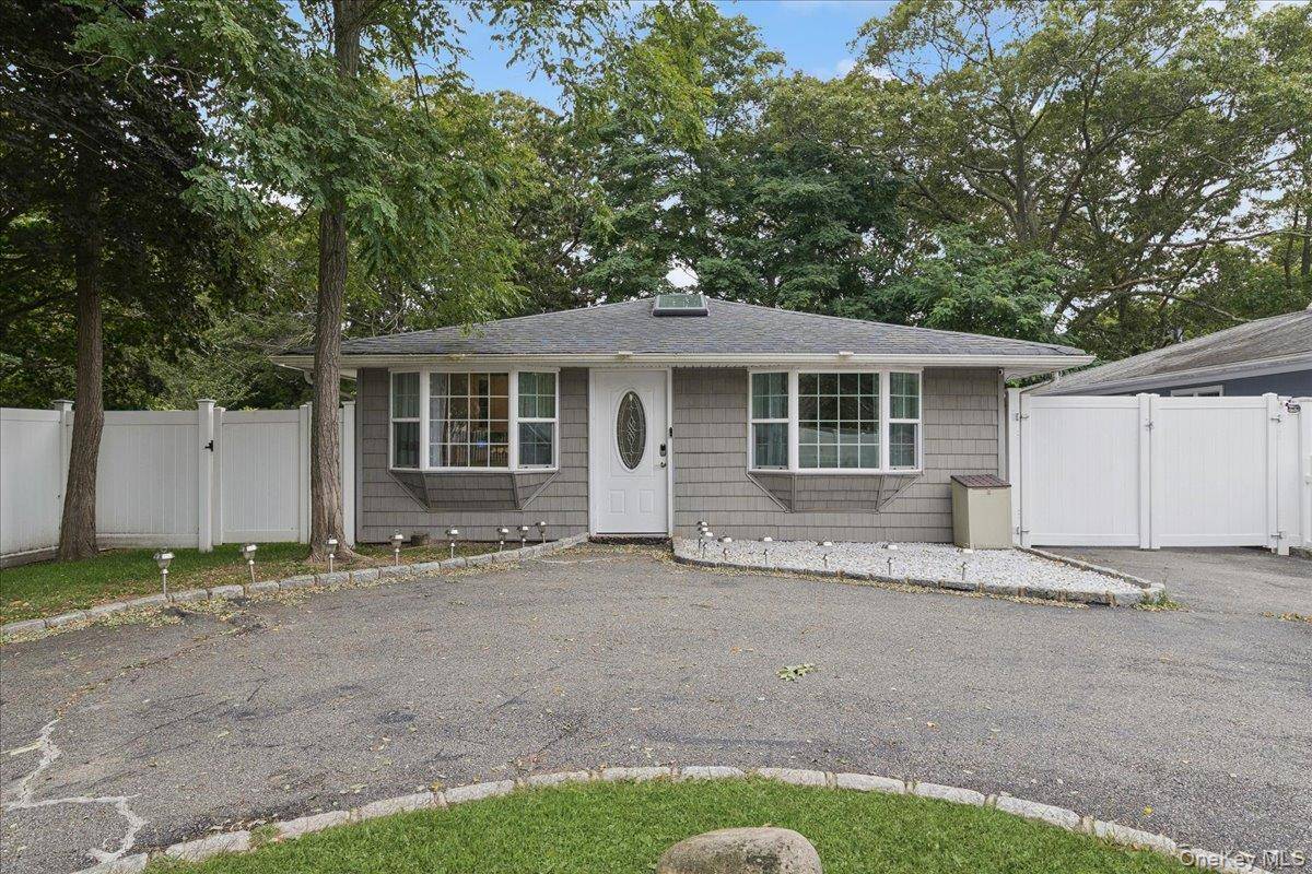 Welcome to 7 Pine Tree Drive, a cozy and stylish 3 bedroom, 2 bathroom ranch tucked away on a quiet dead end street in Shirley.