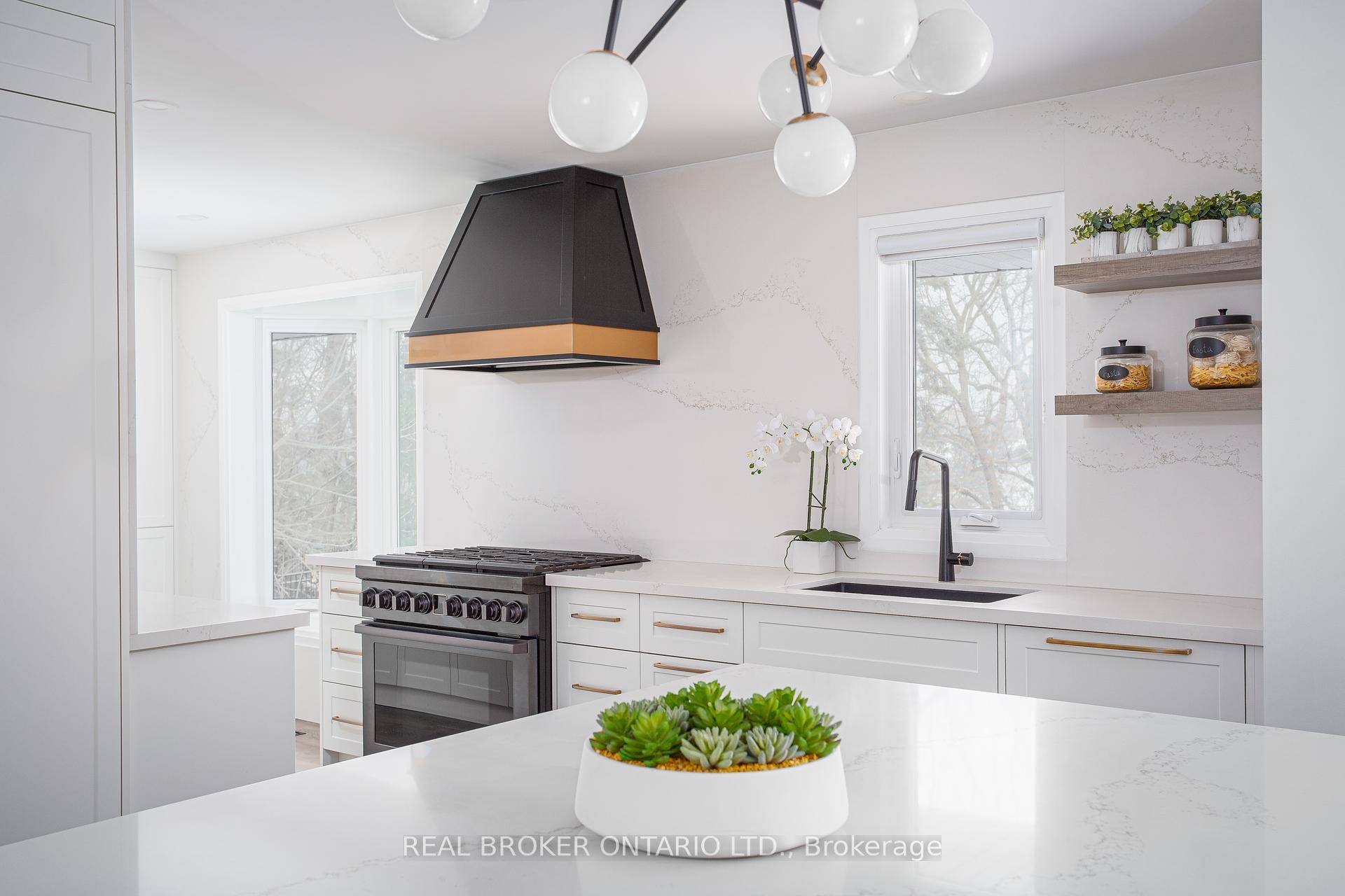 Muskoka in the City ! Discover unparalleled luxury and tranquility in this redesigned bungalow, situated majestically at the end of a quiet cul de sac on the top of the ...