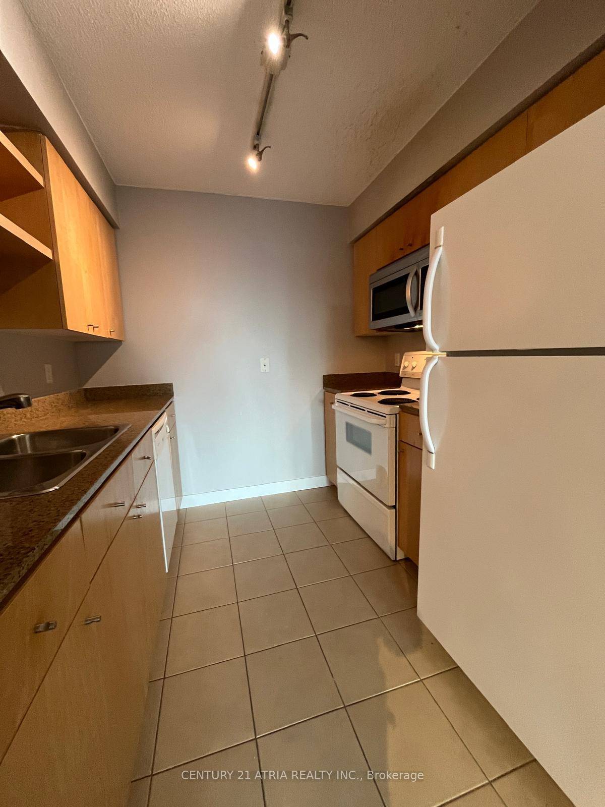 Corner Unit In The Matrix Condo, Close To All Amenities.