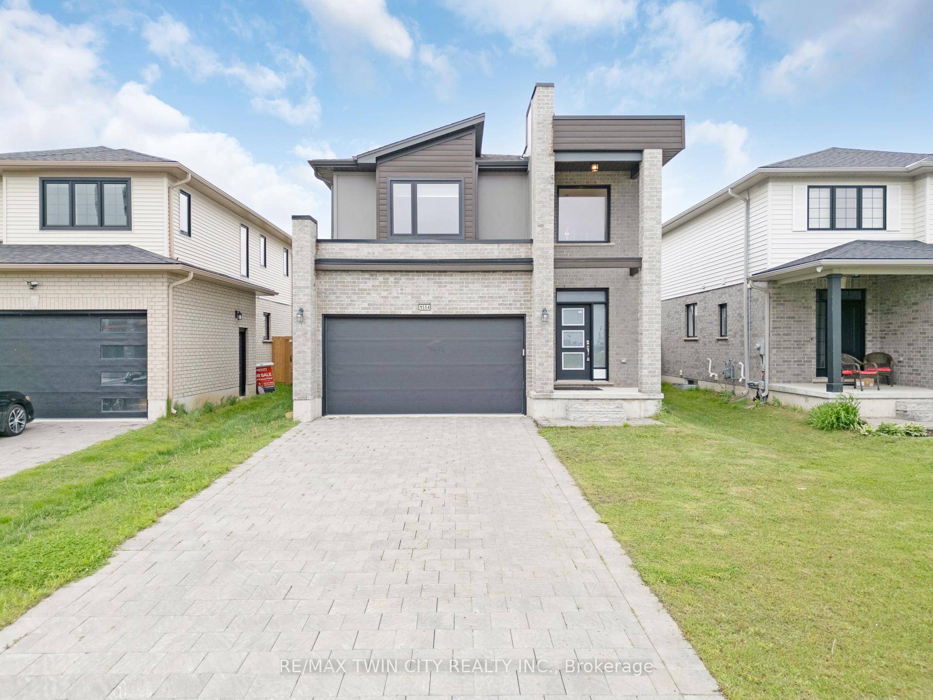 Welcome to 1554 Henrica Avenue, London, Ontario a Fully Furnished Modern Lease Opportunity !