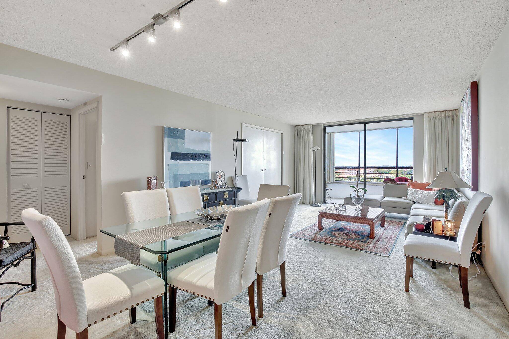 Discover Olympus 600 Tower in Hallandale Beach !