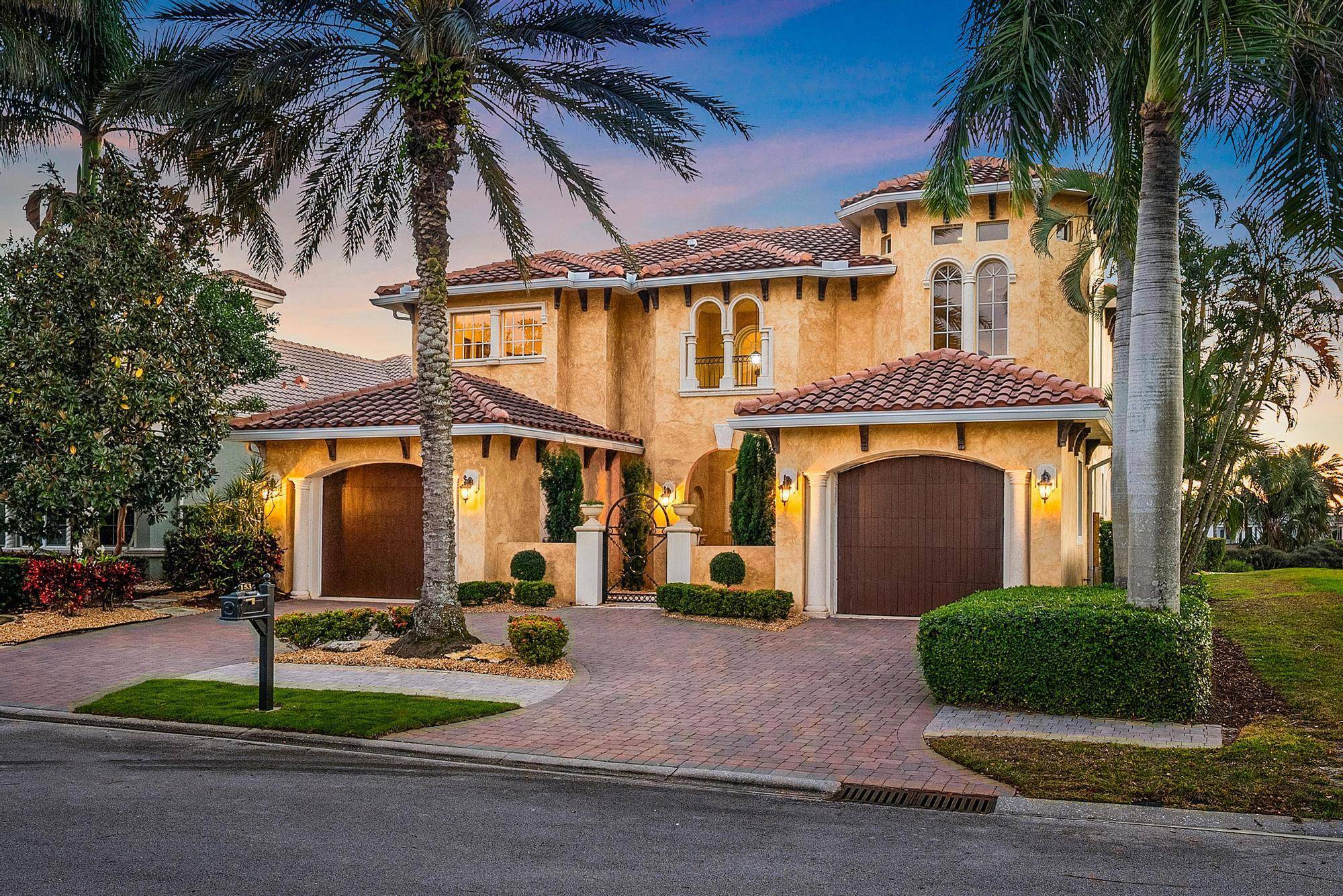 Welcome to this luxurious estate in the Tesoro Club Golf Community, which does not require a membership equity.