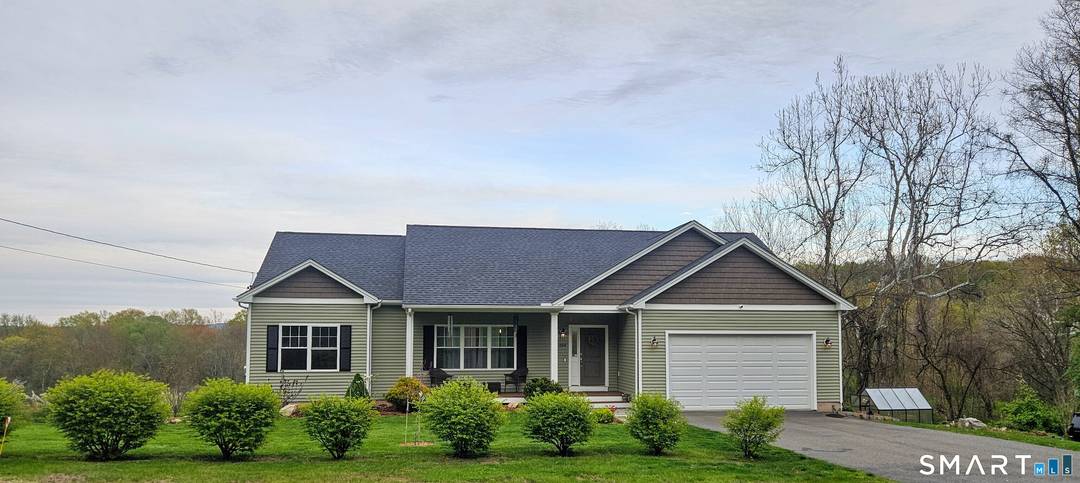 This modern ranch combines quality construction with a versatile layout.