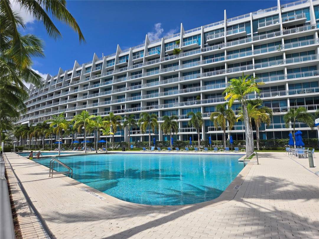 LUXURY TRI LEVEL CONDO IN BEAUTIFUL ARTECH DESIGNED BY CARLOS OTT AWAITS YOU !