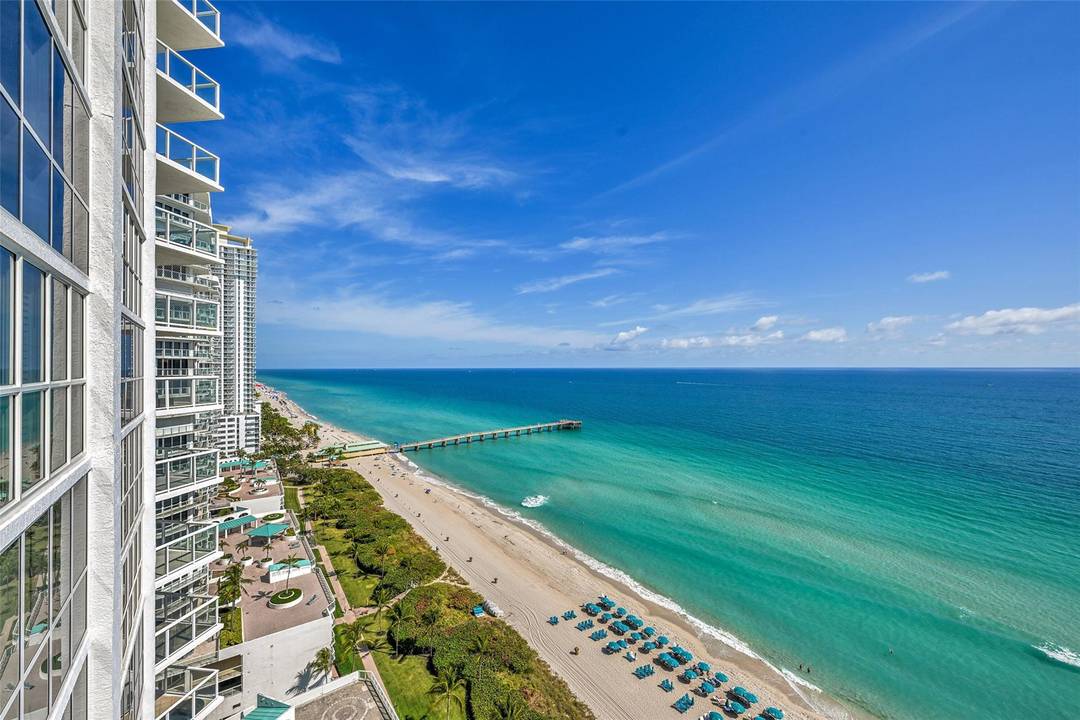 Breathtaking, unobstructed panoramic oceanfront views at Oceania I in Sunny Isles Beach.