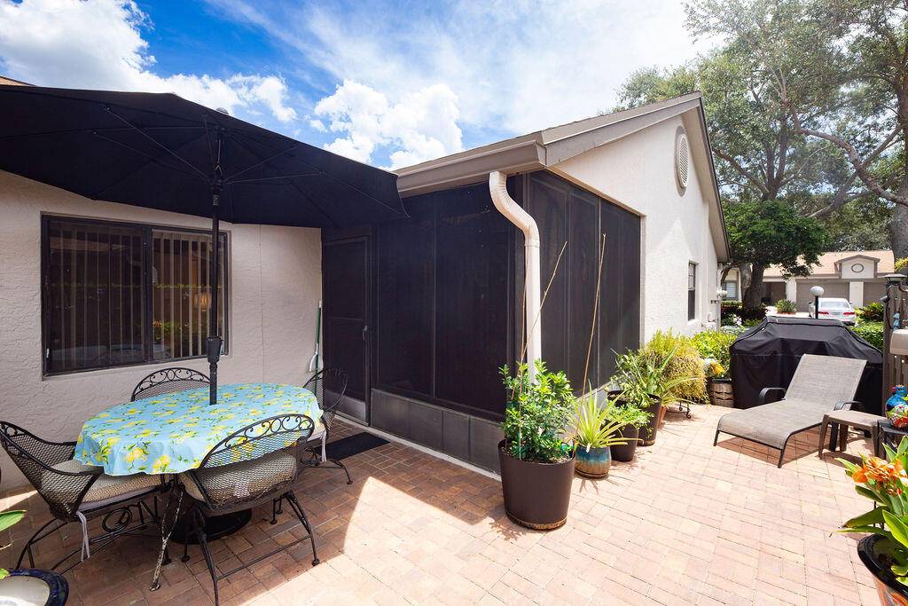 Rarely available true 3 bed 2 bath corner unit in desirable community.