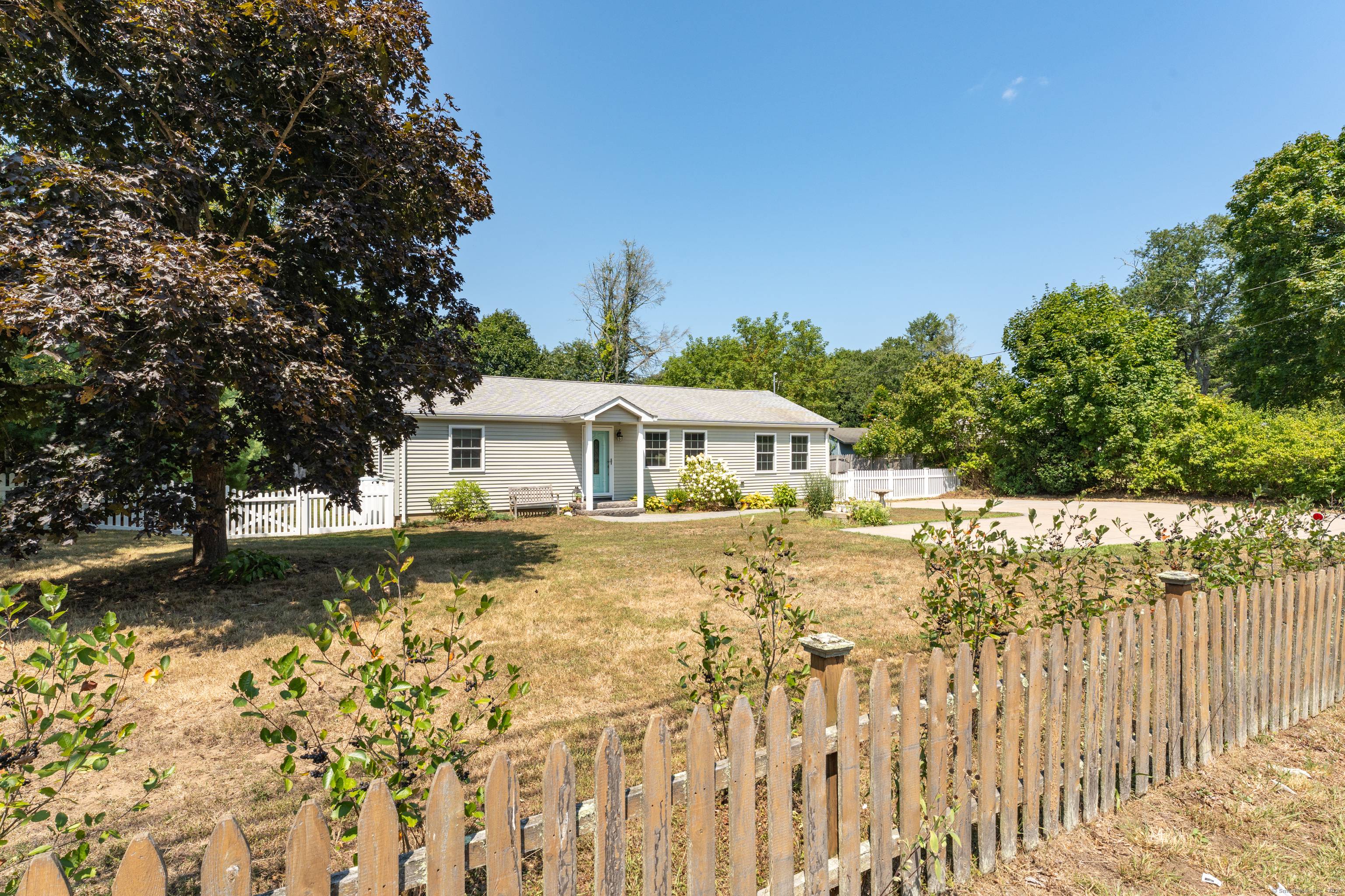 Welcome to 126 Boston Post Road, this bright and open 3 bedroom, 1 bath home was completely renovated in 2016 and offers low maintenance one floor living in the heart ...