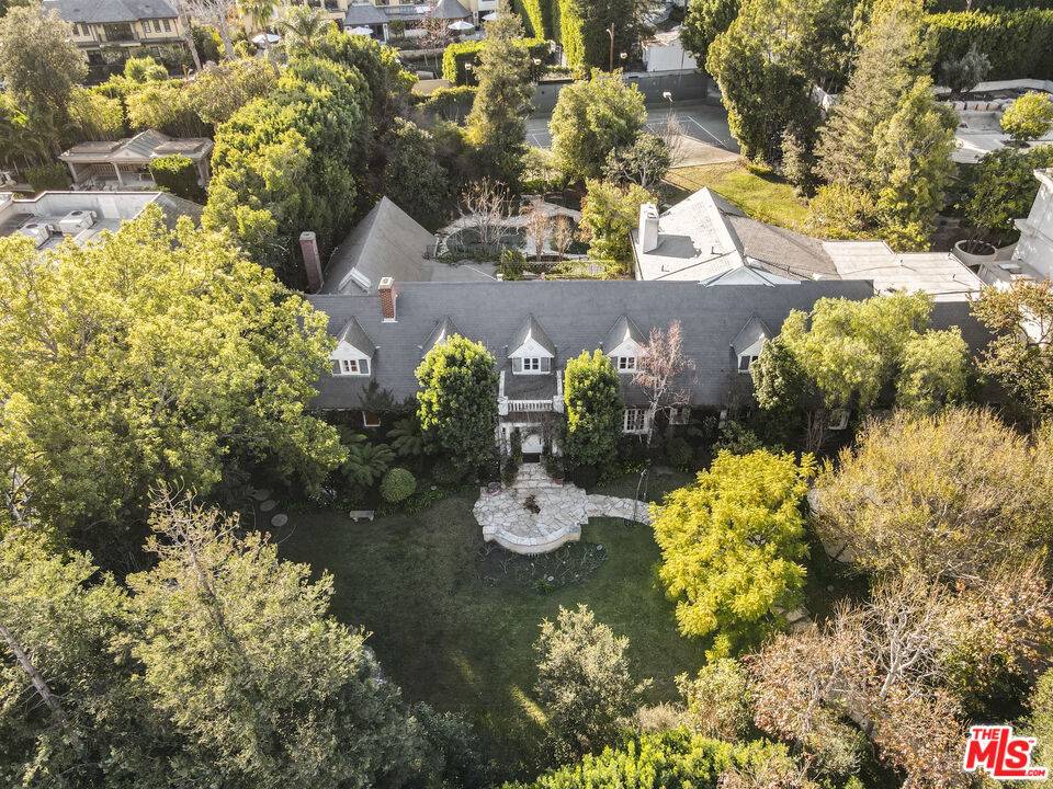 821 N Whittier Dr 6BR Beverly Hills Post Office | B.H.P.O. La