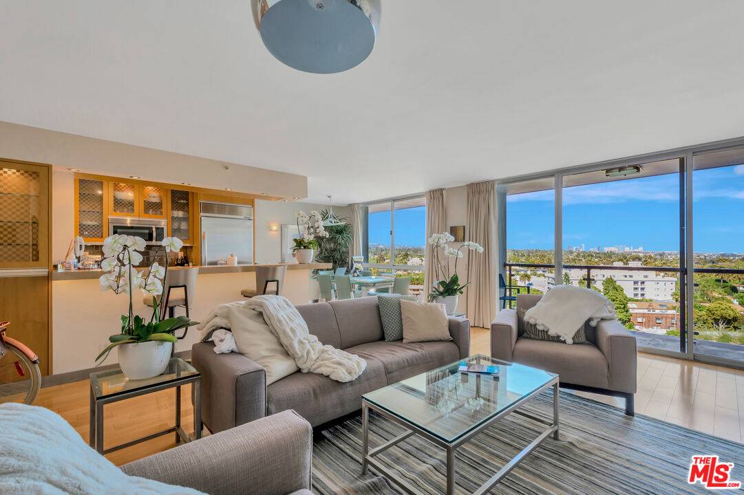 201 Ocean Ave 1BR Pacific Palisades La