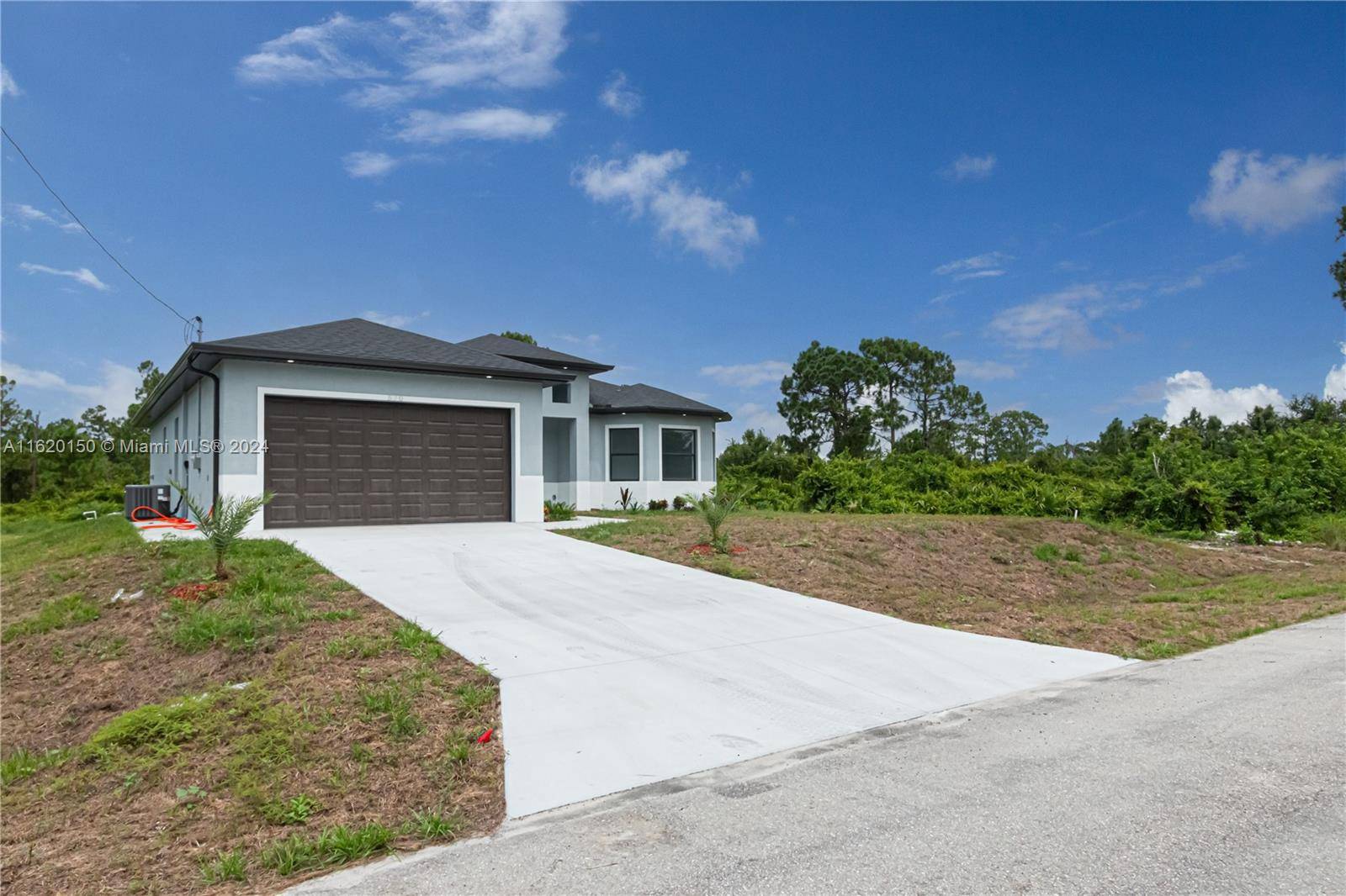 WELCOME HOME ! Brand new beautiful 4 Bedrooms, 2 Full Bathrooms Single Family House.