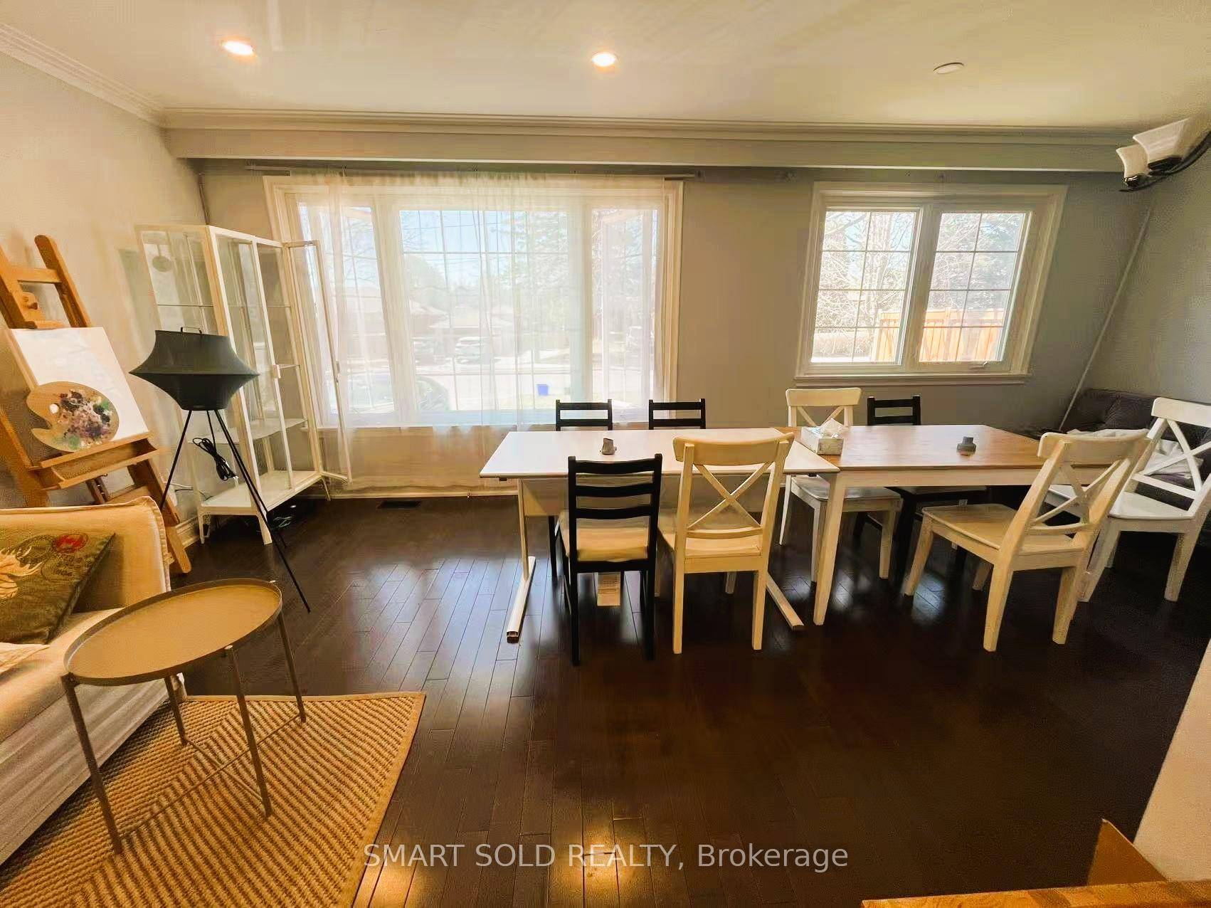 Spacious 3 Bedroom Main Floor Unit for Rent.