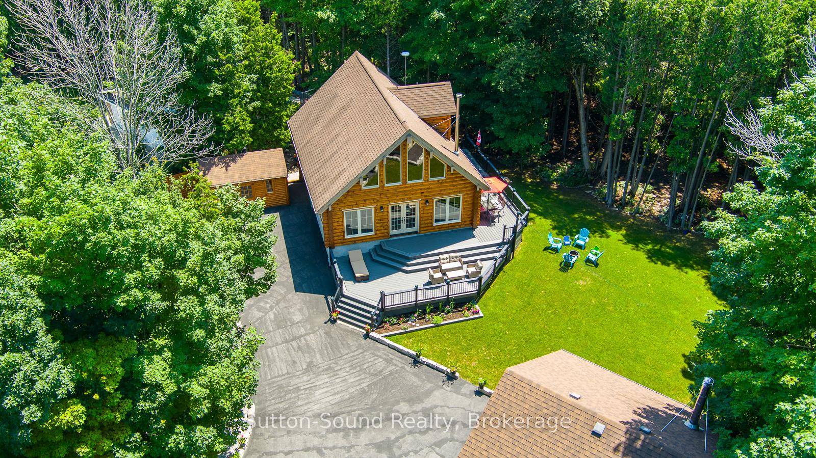 RemarksPublic 2008 TURN KEY 4 SEASON HOME OR COTTAGE WITH A LARGE DETACHED HEATED 600 SQ FT SHOP GARAGE PLUS TWO OUTBUILDINGS 10' x 16' and 10'x32 offering a total ...
