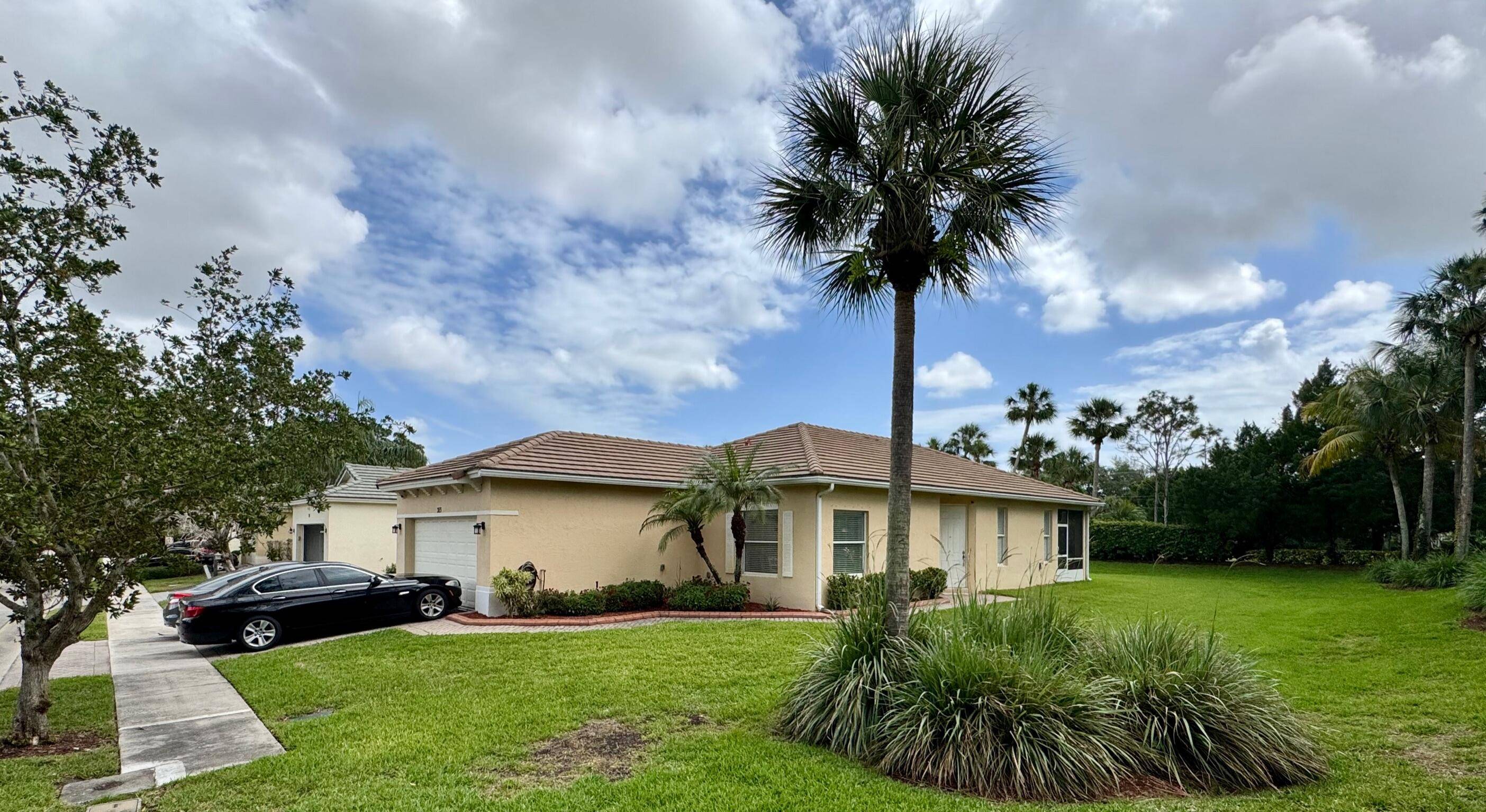 Welcome to Lake Forest Pointe in St Lucie West.