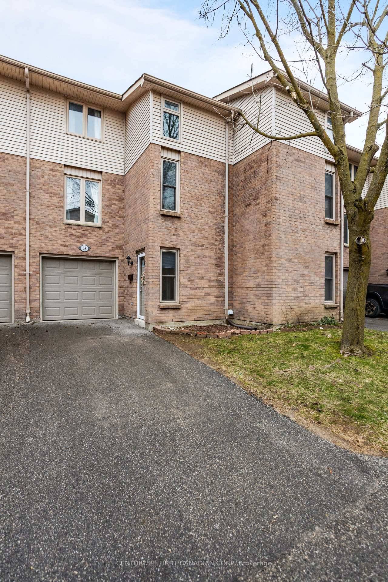 Welcome to Unit 24 at 1855 Aldersbrook Road, located in highly sought after northwest London.