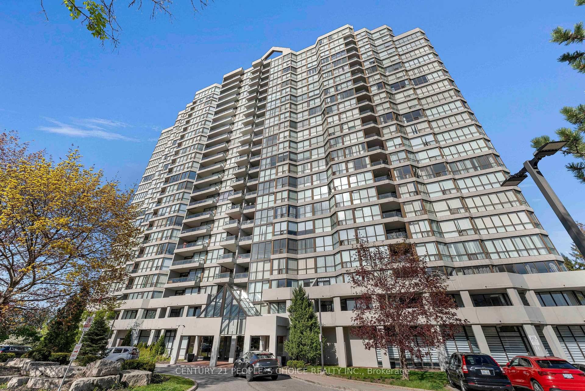 Beautifully upgraded 2 bedroom, 2 full bath condo nestled in a high demand area of Etobicoke.