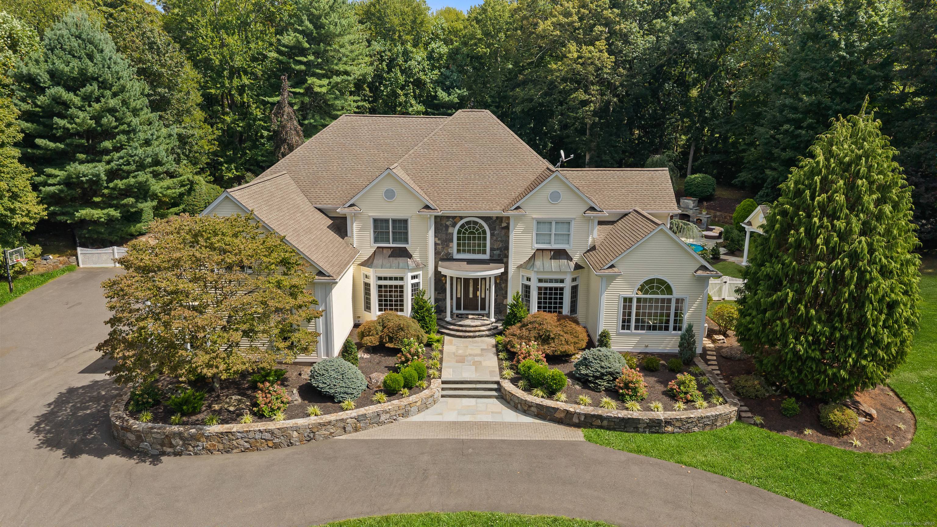 A showpiece Colonial in Trumbull's Prestigious Hidden Pond Estates conveniently located in the extremely sought after Nichols section of town, close to schools, parks, shopping, restaurants, and highways.
