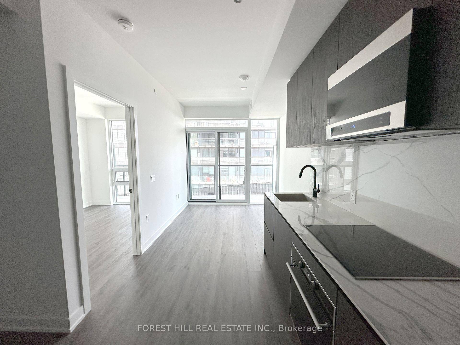 Own A Brand New, Never Lived In, 1Bed Den with Large Balcony amp ; Locker Line5 for An Unbelievable Price !