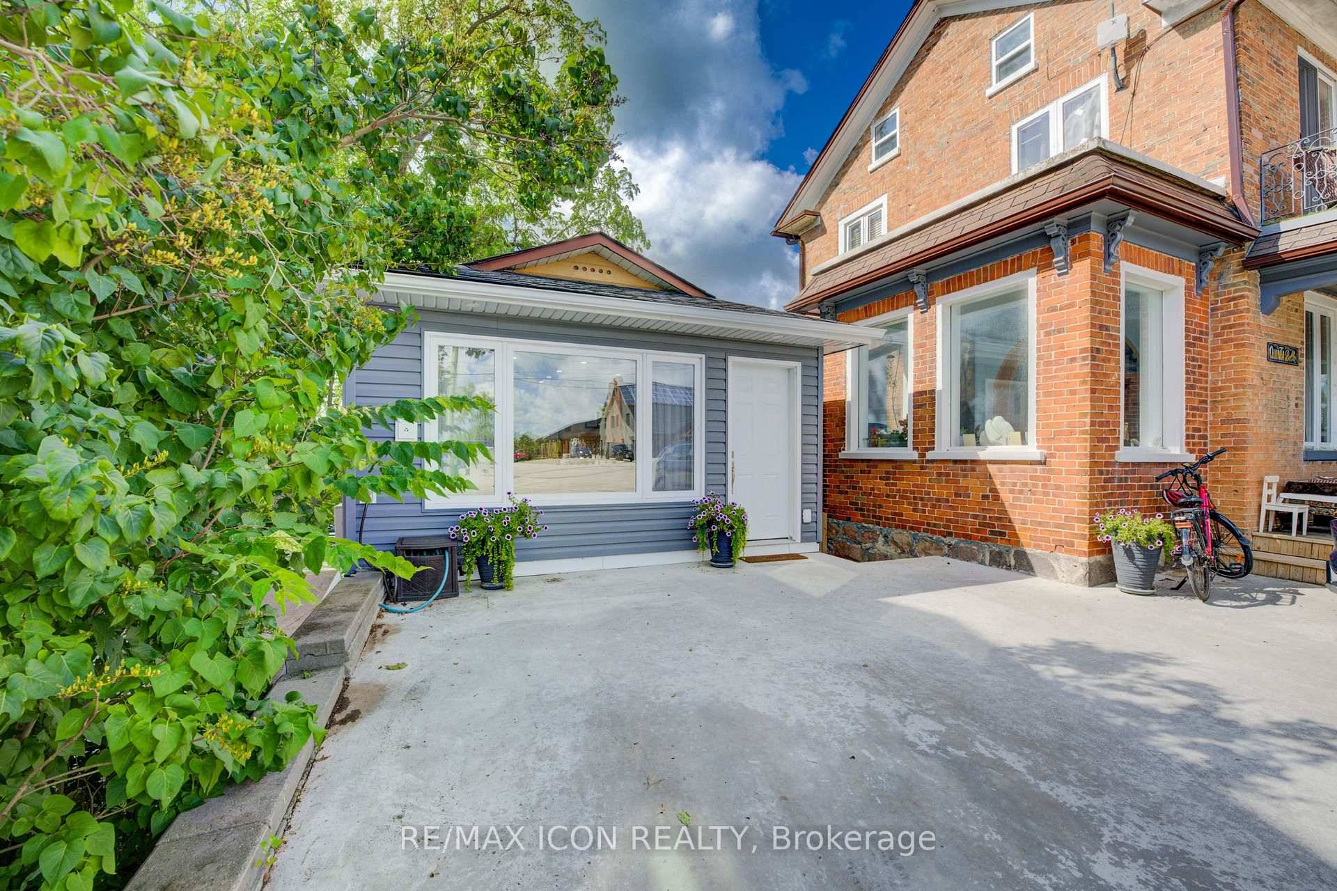 All the VIBES ! Welcome to this ALL INCLUSIVE charming converted garage bungalow with a walkout basement, nestled in the heart of Conestogo.