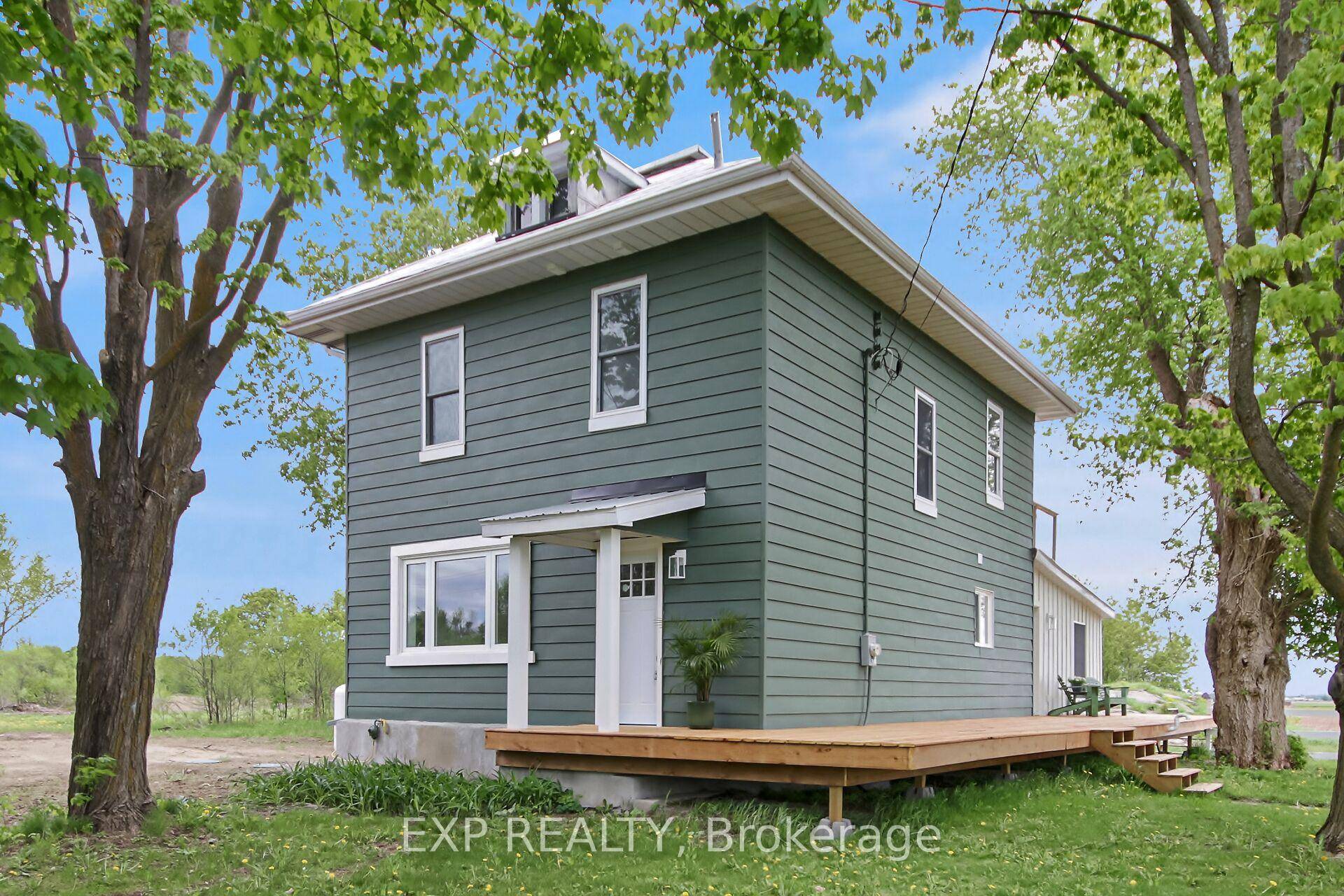 Turn key ready ! Your chance to live the farmhouse dream begins now.