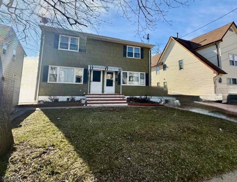 Side by Side Duplex w 2 bedrooms on each side.