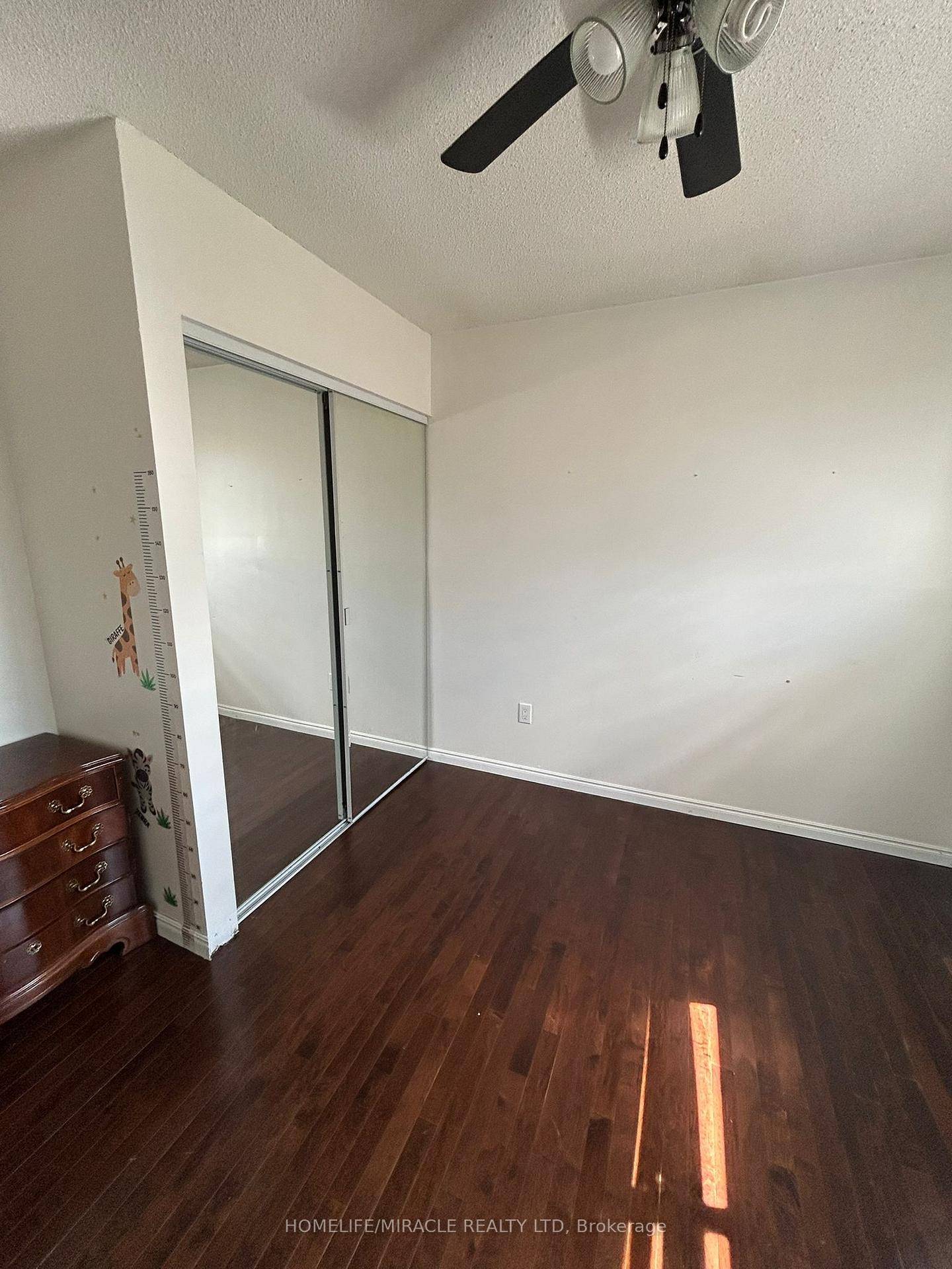 Looking for a clean, comfortable, and convenient place to call home for your family ?