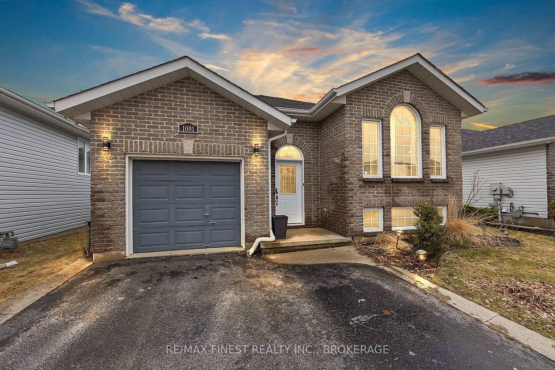 Spring is here and this elevated bungalow is ready for new owners !