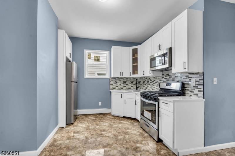 Prime Mixed Use Investment Opportunity Live, Work, and Profit !