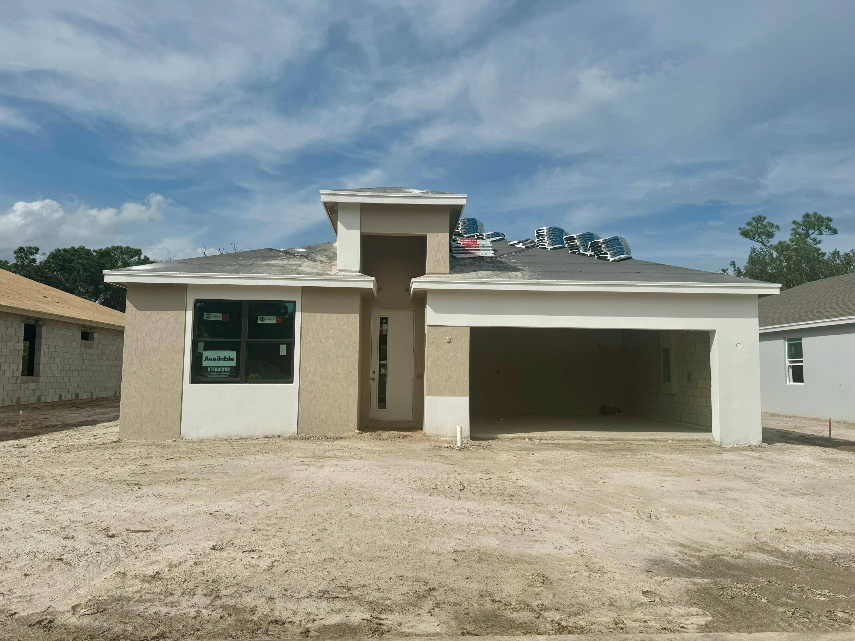 In the heart of Stuart, Twin Oaks offers the tranquility of a suburban lifestyle with the convenience of nearby urban amenities.