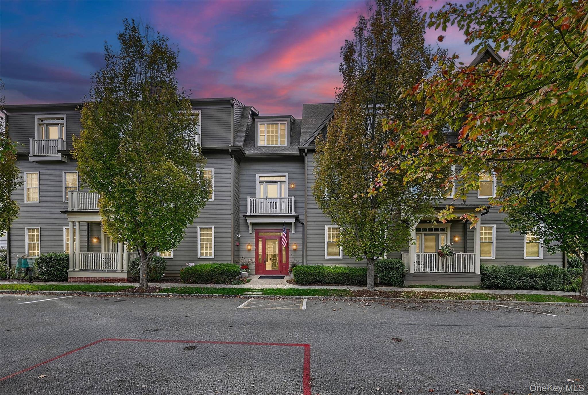 Rare opportunity to own a distinctive end unit penthouse condo in Warwick Grove.