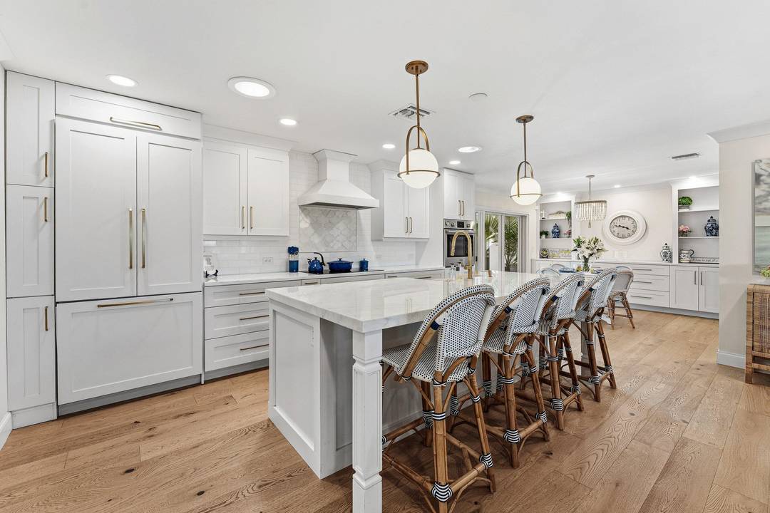 Exquisite North Palm Beach Retreat Privacy, Luxury, and No HOA !